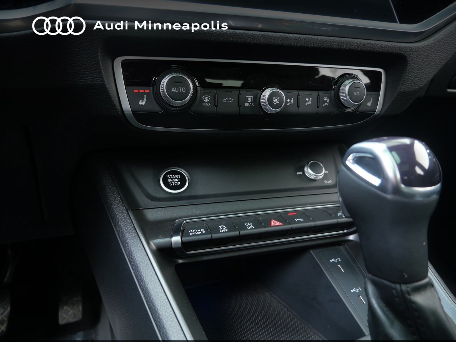 Thumbnail: 2022 Audi Q3 - 20