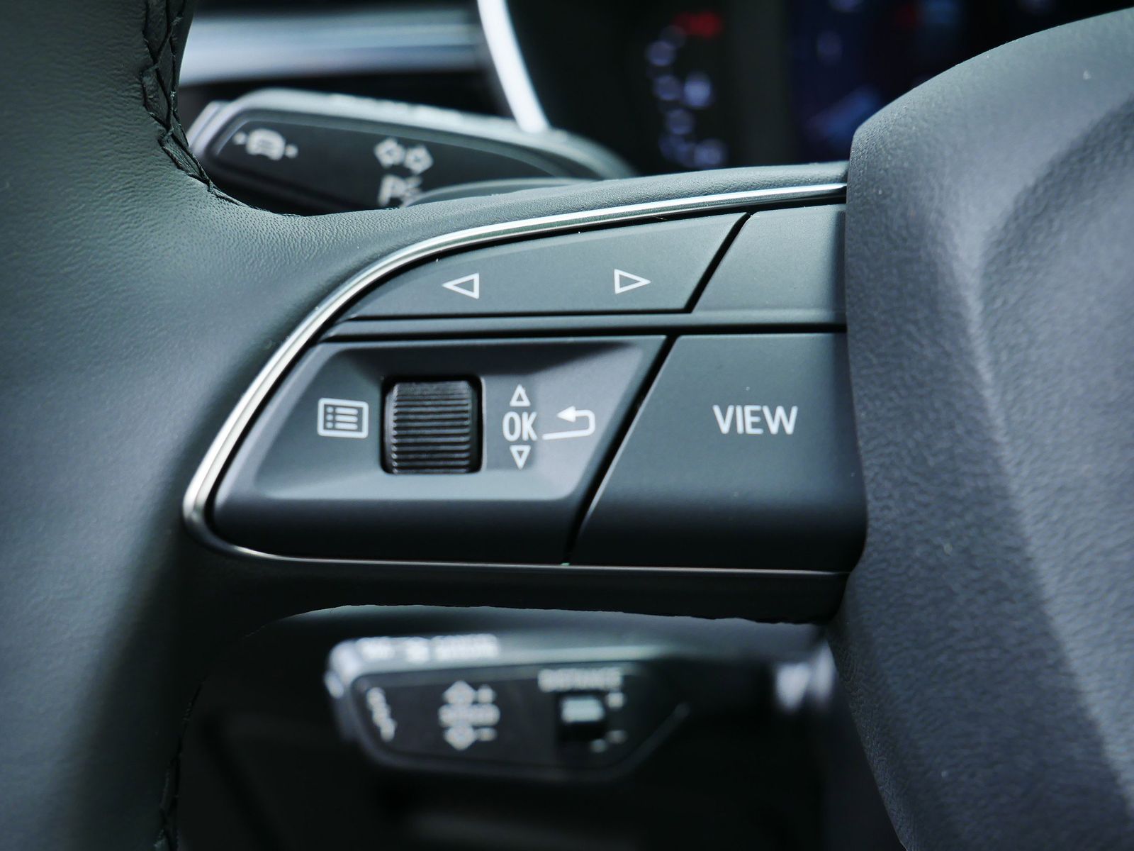 Thumbnail: 2025 Audi Q3 - 16