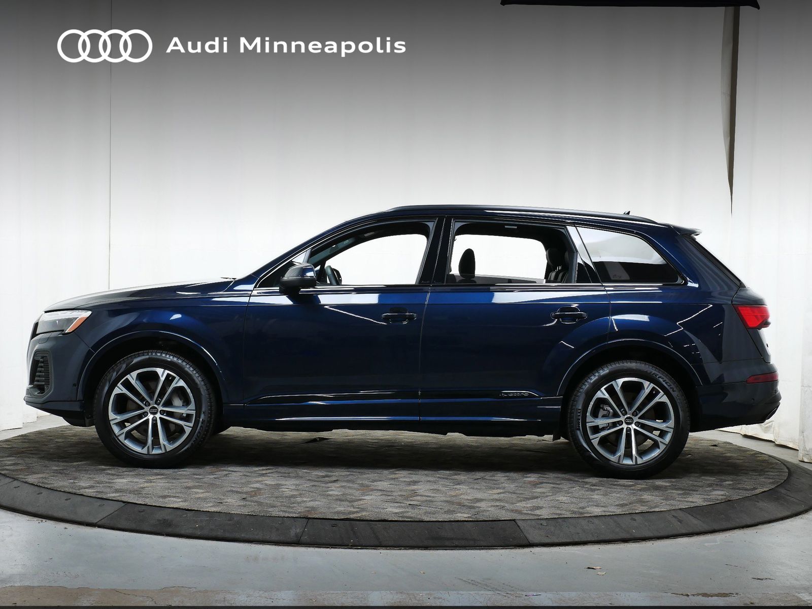 Thumbnail: 2025 Audi Q7 - 3