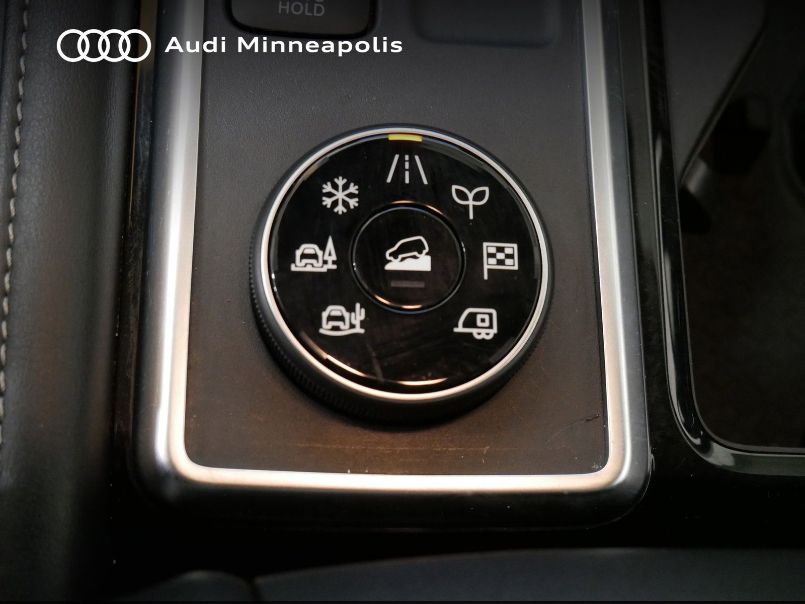 Thumbnail: 2023 Nissan Pathfinder - 22