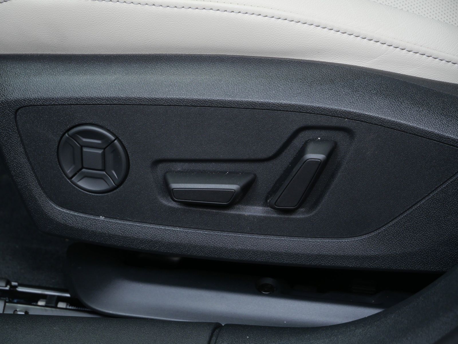 Thumbnail: 2026 Audi A6 - 11