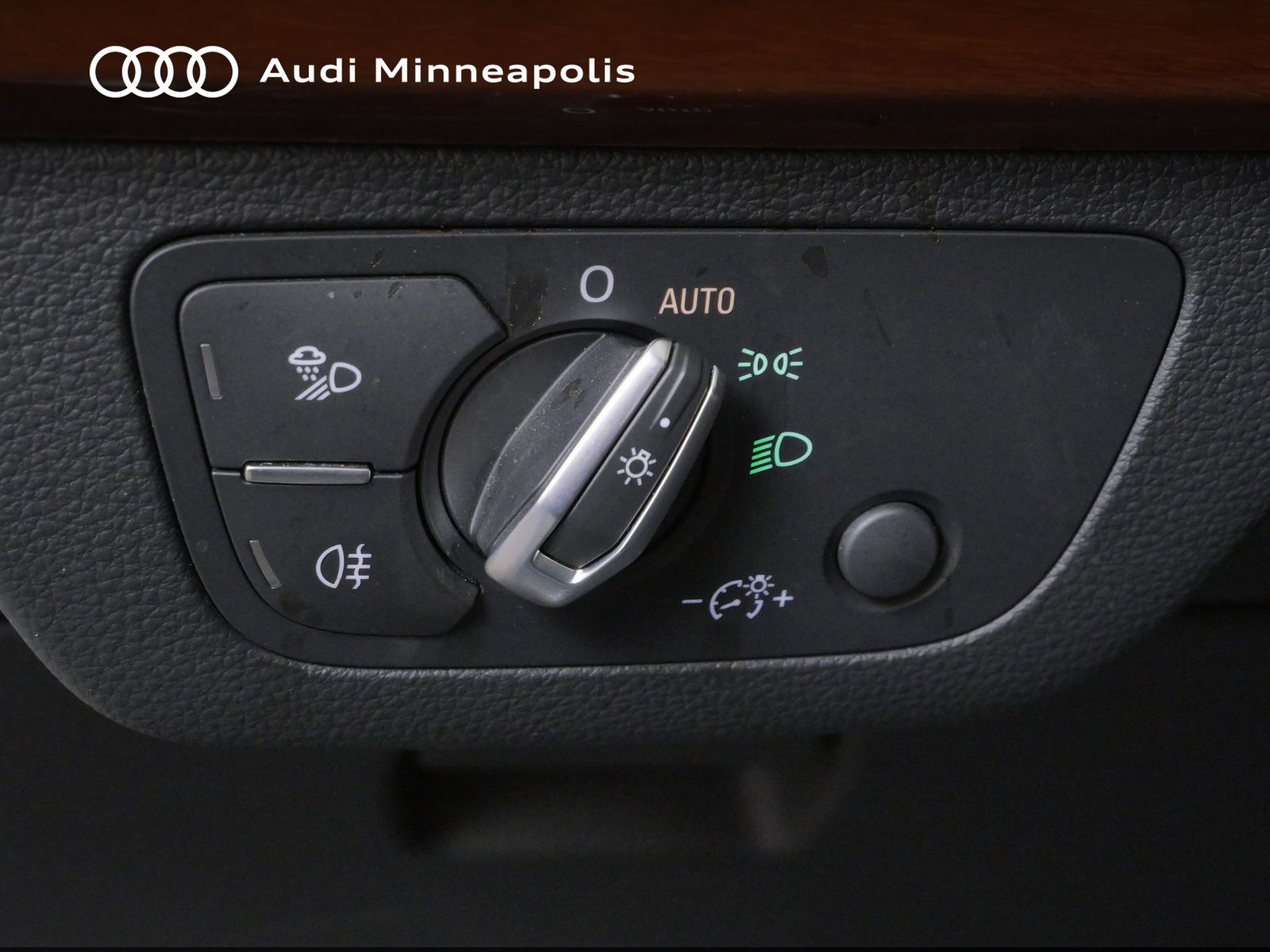 Thumbnail: 2023 Audi Q5 - 20