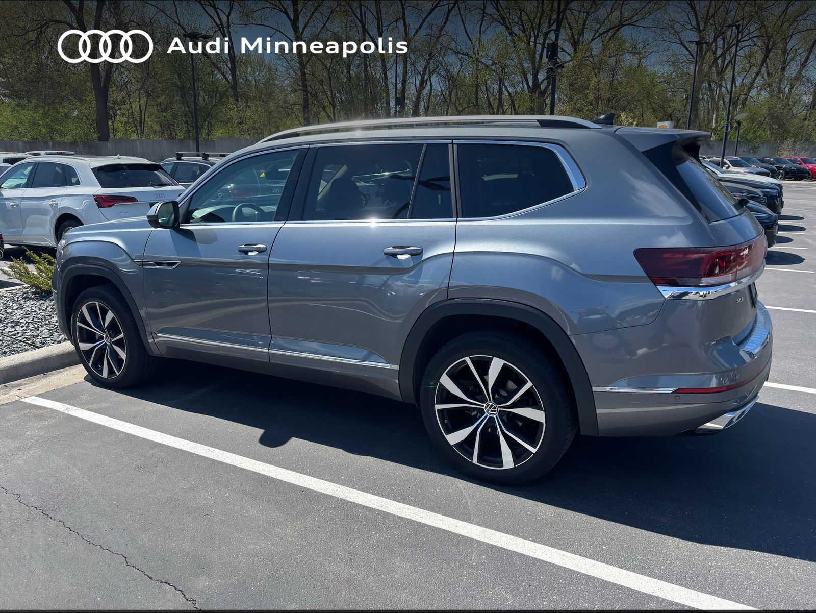 Thumbnail: 2024 Volkswagen Atlas - 13