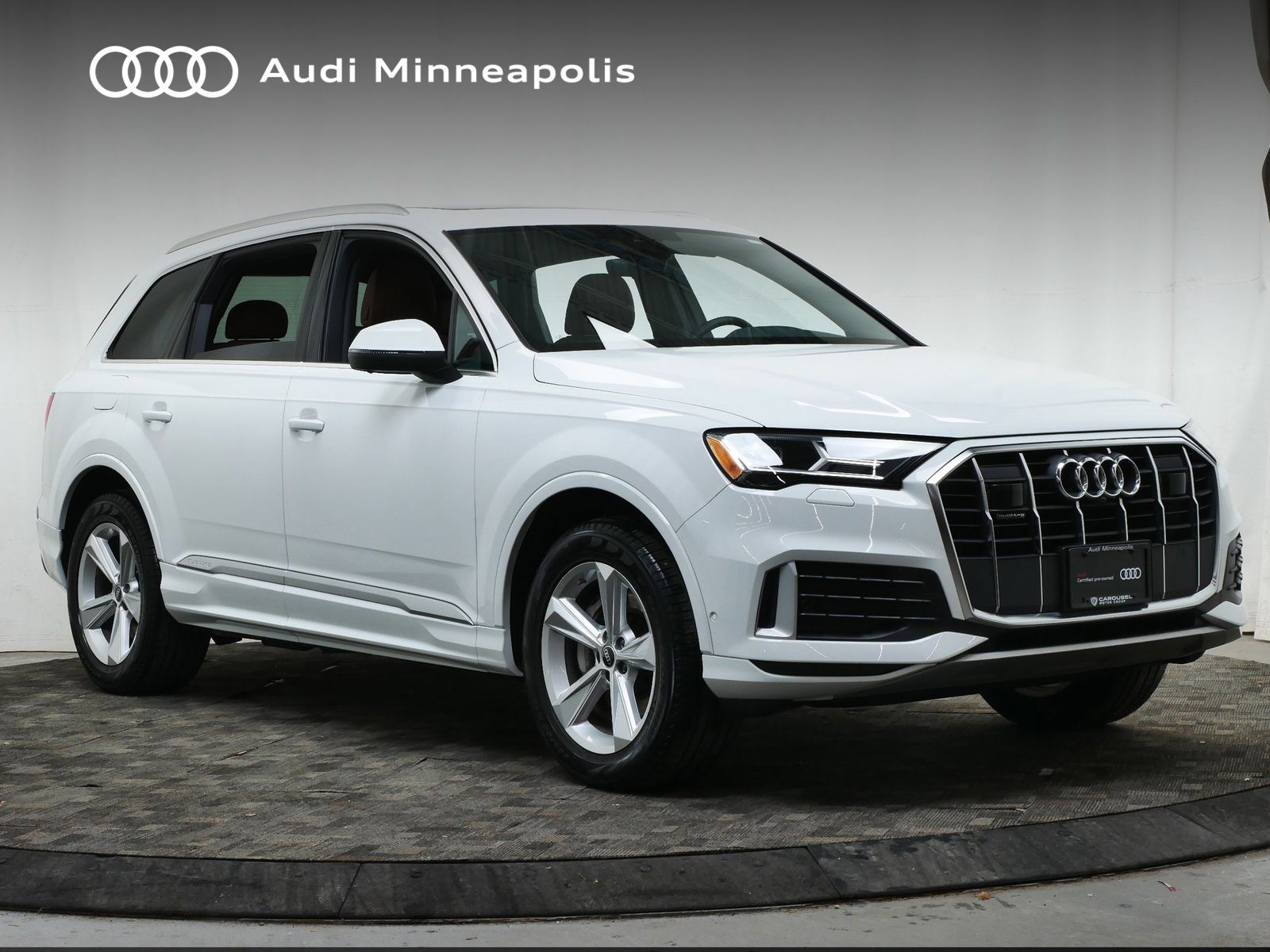 Thumbnail: 2023 Audi Q7 - 10