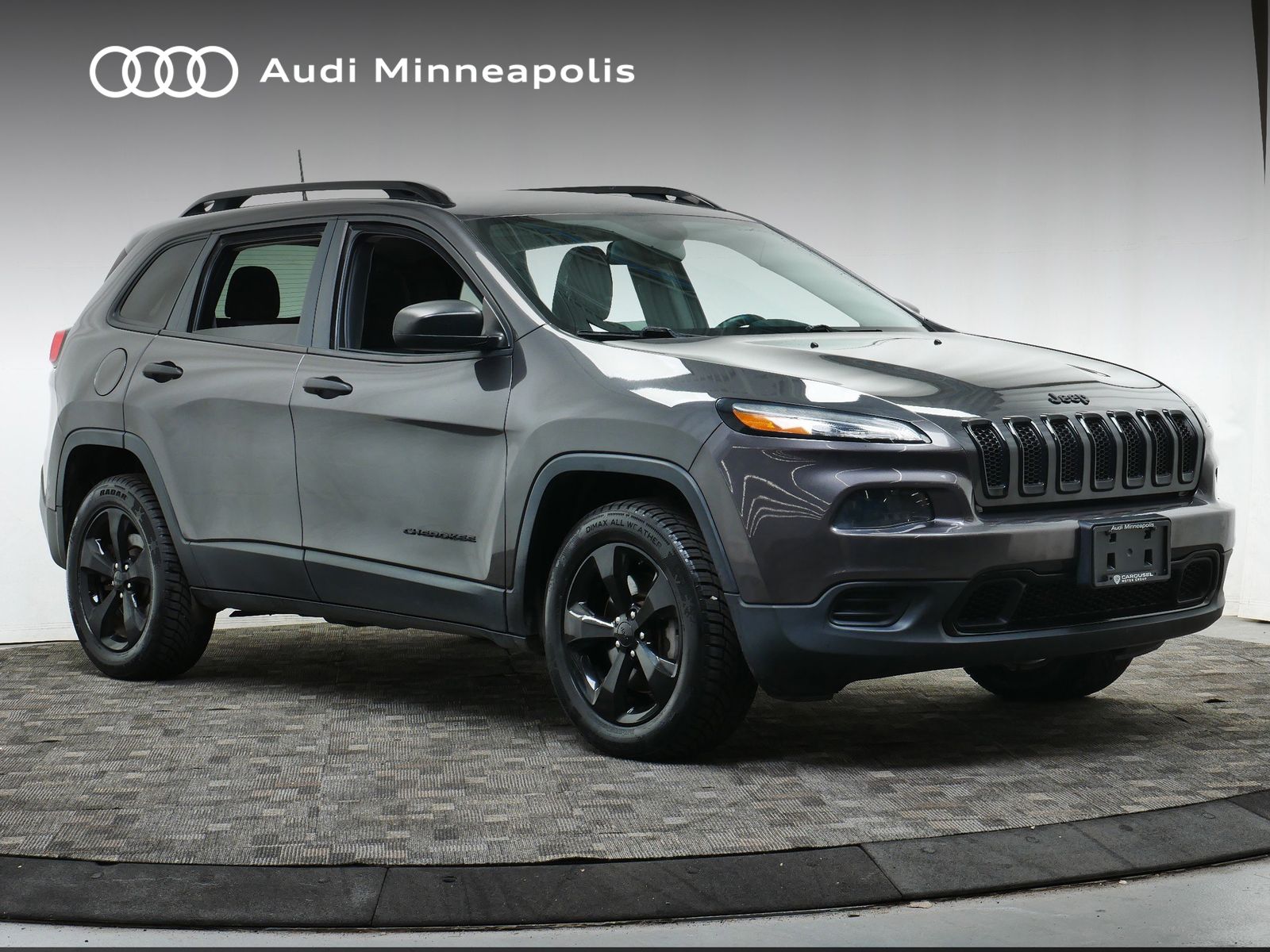 Thumbnail: 2016 Jeep Cherokee - 10
