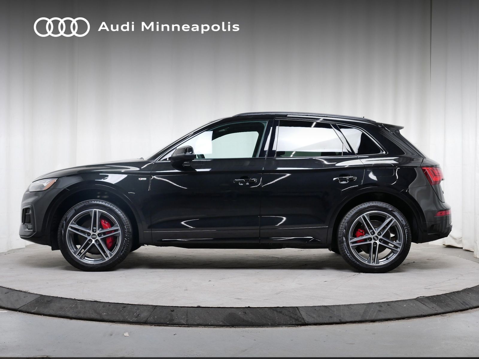 2025 Audi Q5 55 Premium Plus photo 3