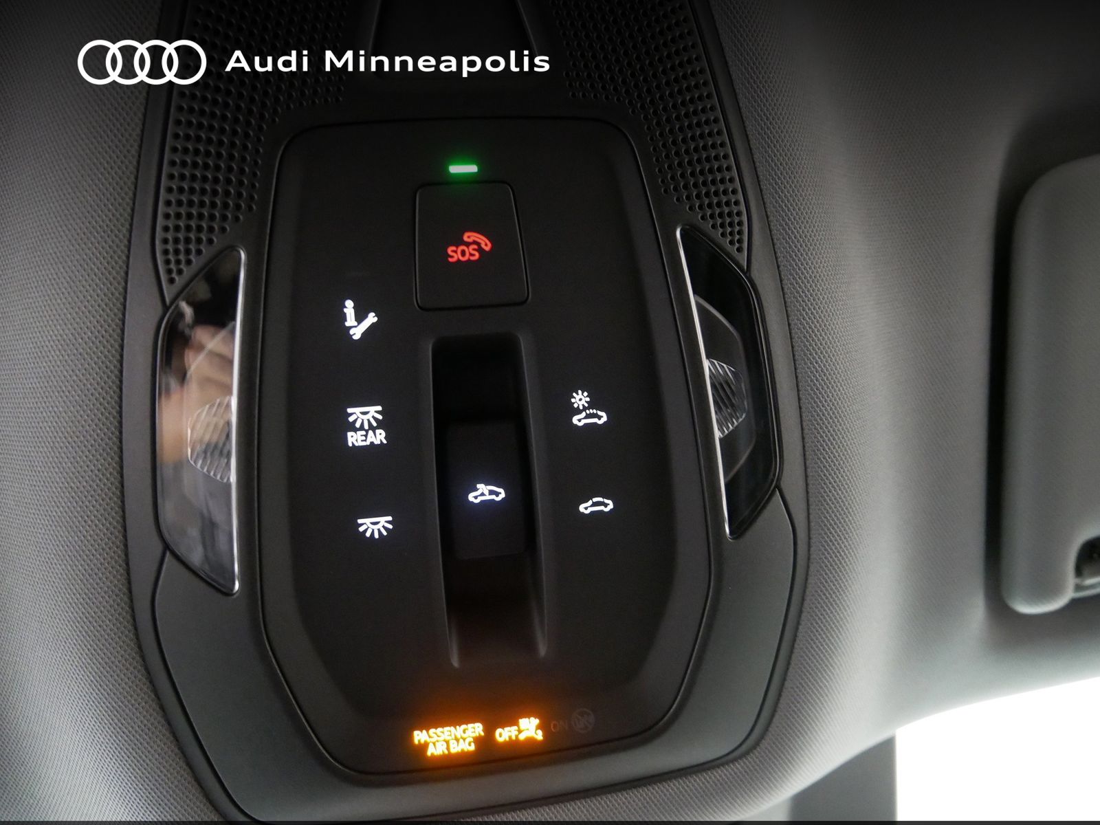 Thumbnail: 2025 Audi Q6 e-tron - 31