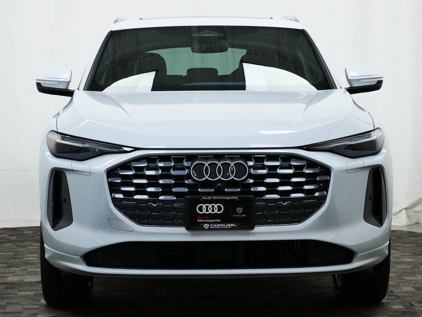 Thumbnail: 2025 Audi Q5 - 9