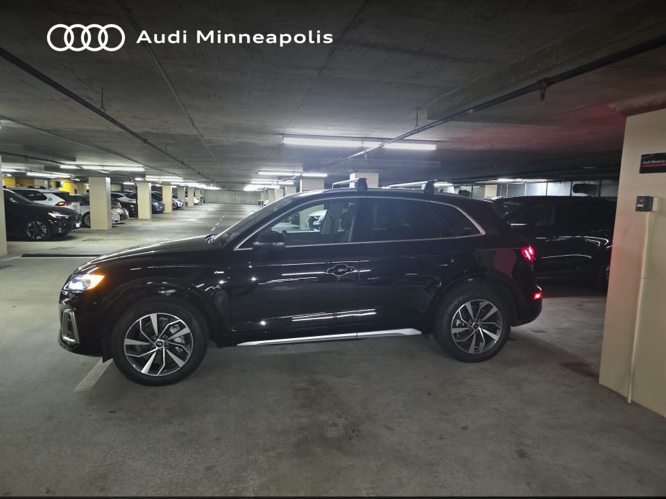 Thumbnail: 2023 Audi Q5 - 8