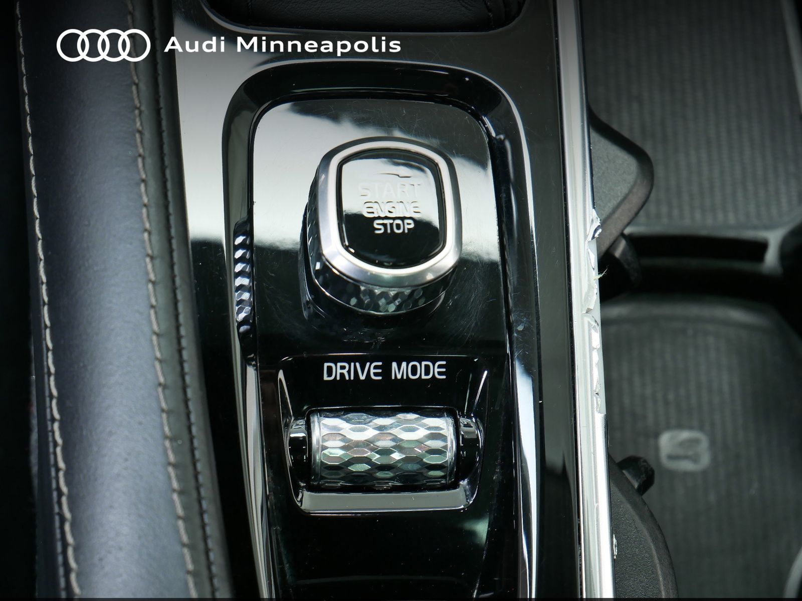 Thumbnail: 2018 Volvo XC90 - 19