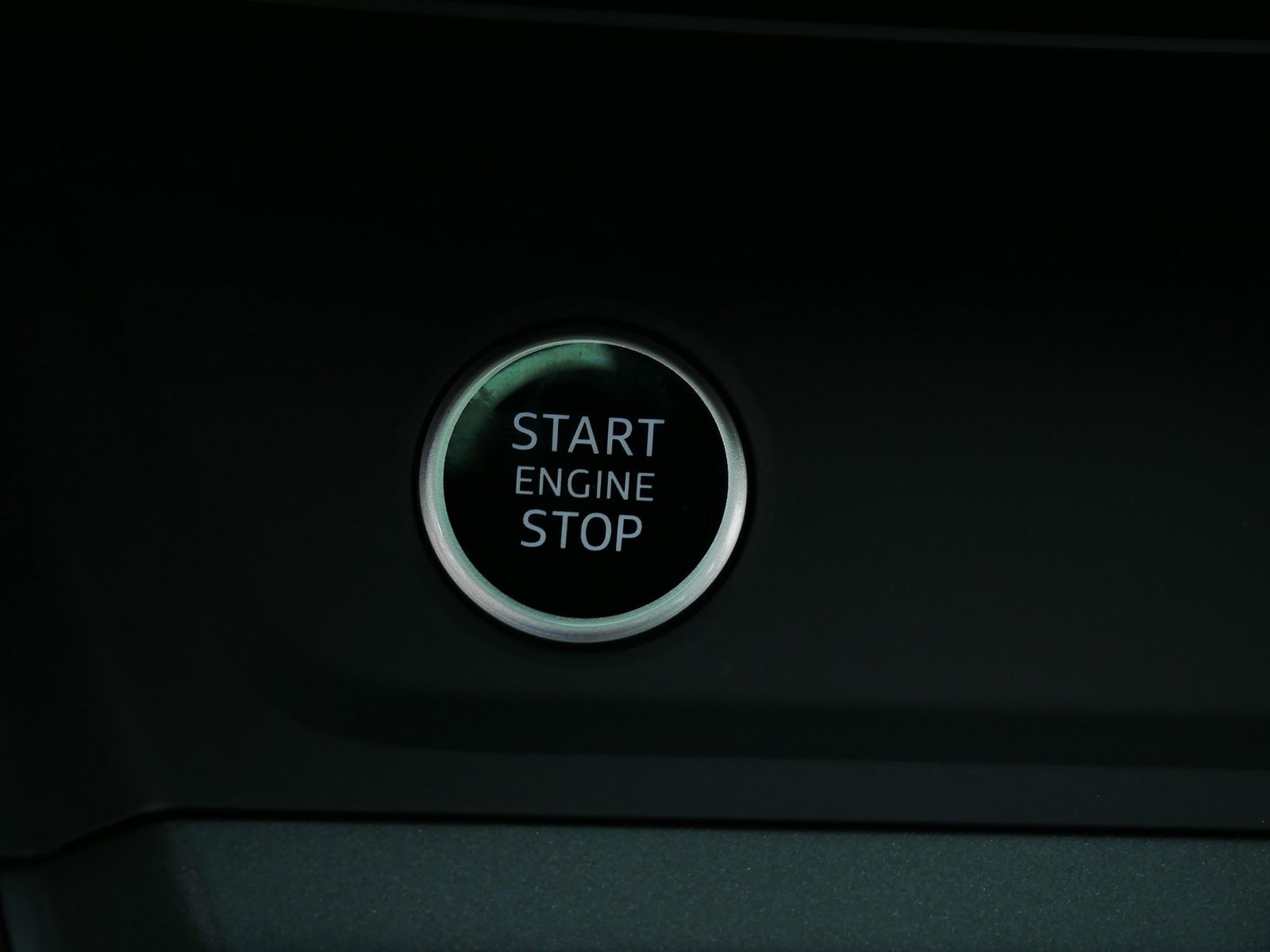 Thumbnail: 2025 Audi Q3 - 16