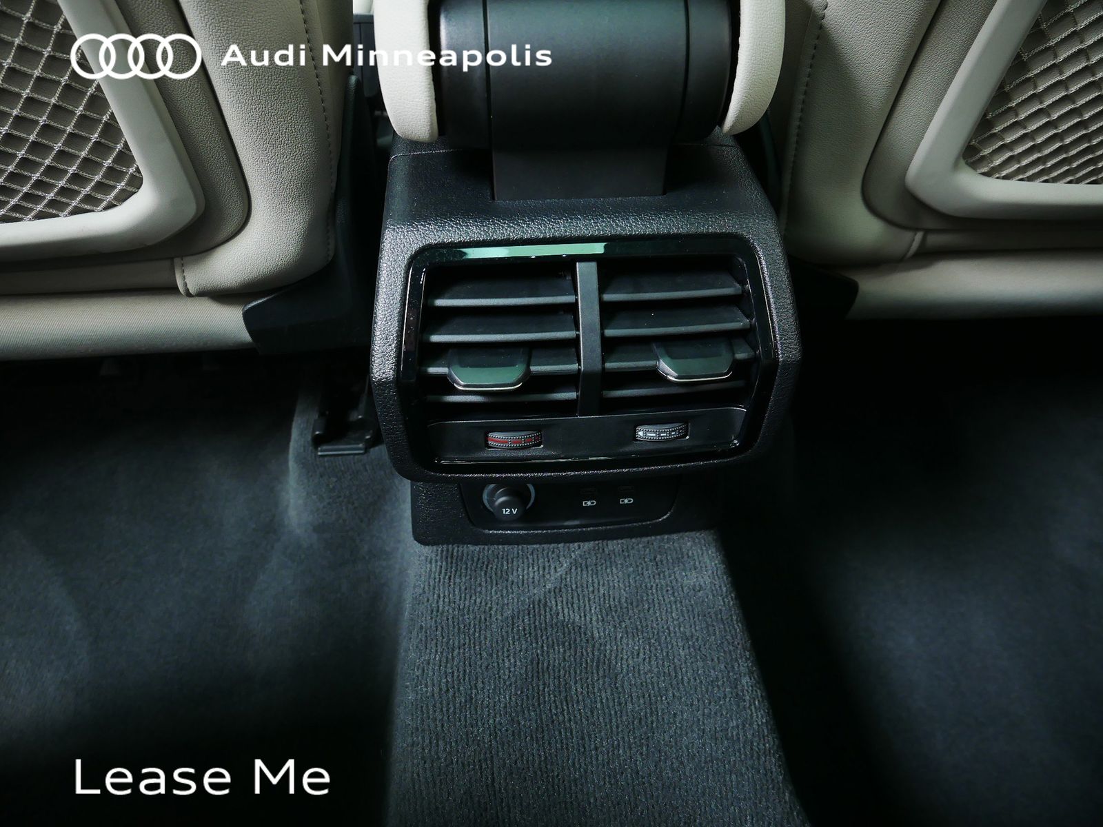 Thumbnail: 2025 Audi Q3 - 16