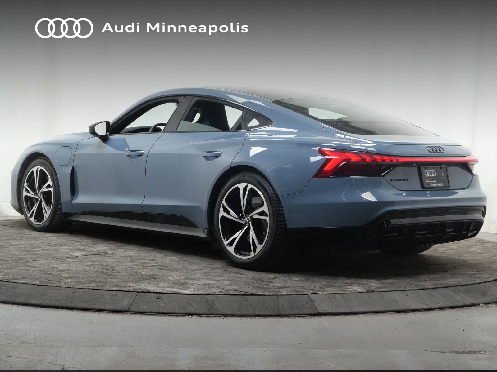 Thumbnail: 2023 Audi e-tron GT - 4