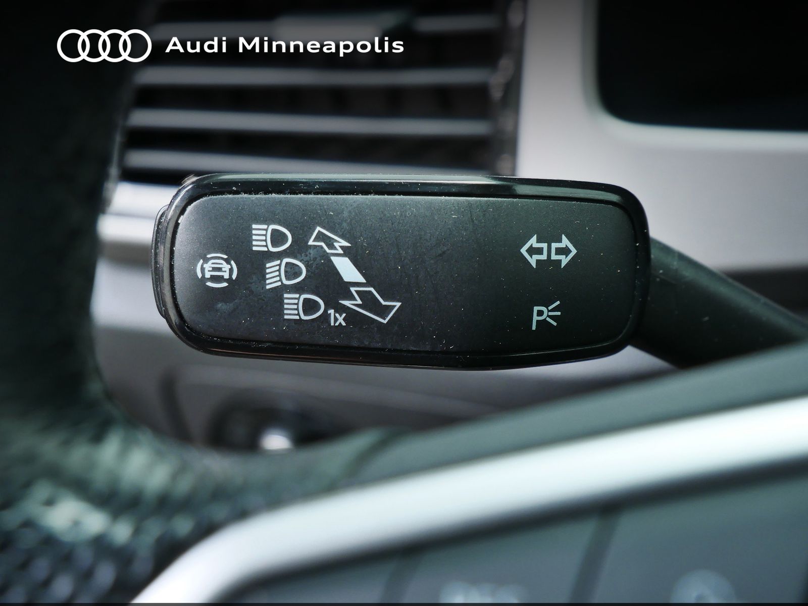 Thumbnail: 2021 Volkswagen Atlas - 22