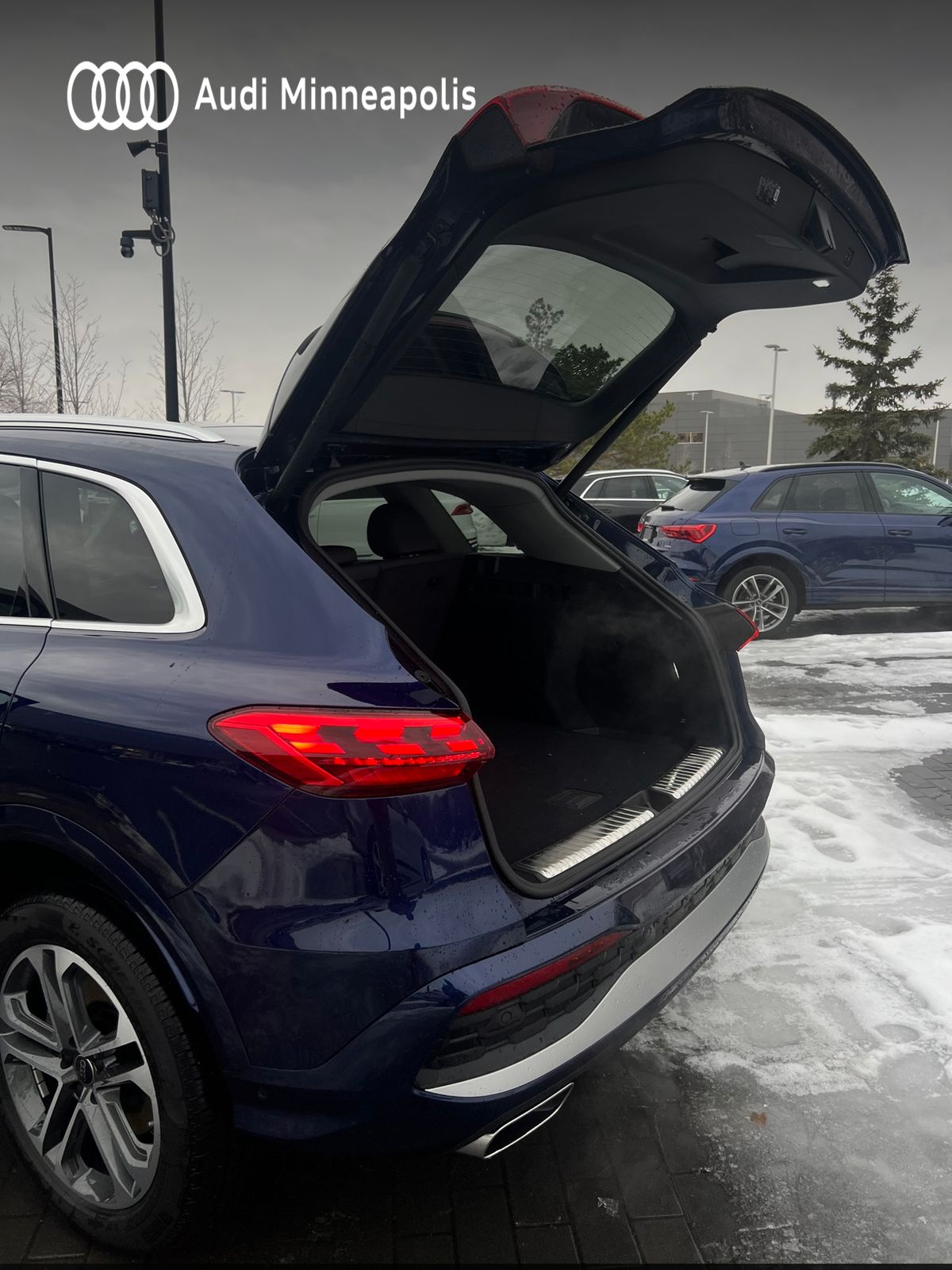 Thumbnail: 2025 Audi Q5 - 22