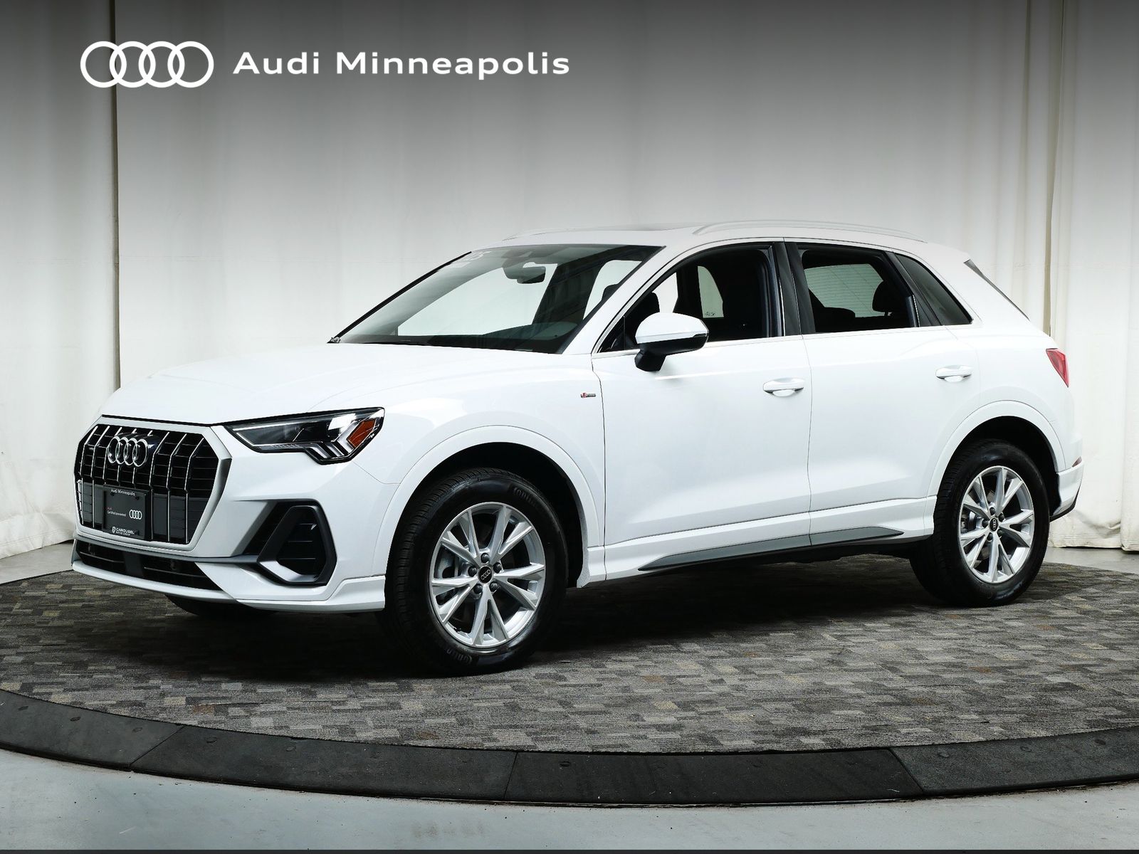 Thumbnail: 2025 Audi Q3 - 1