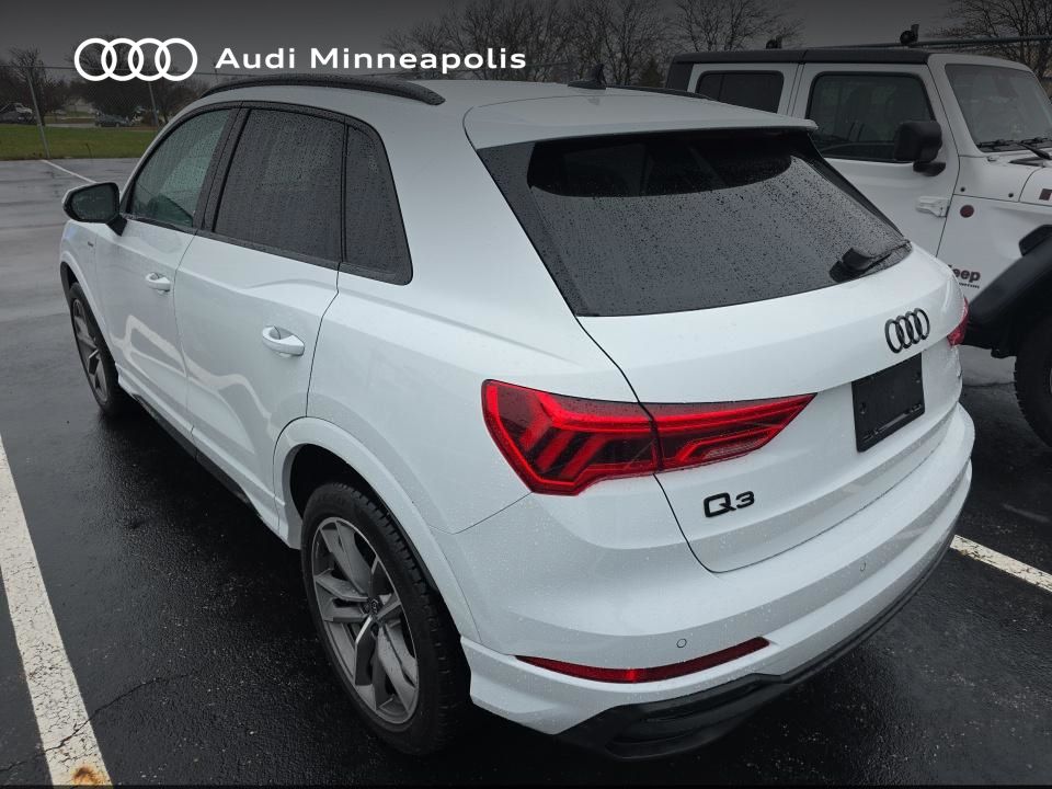 Thumbnail: 2023 Audi Q3 - 6