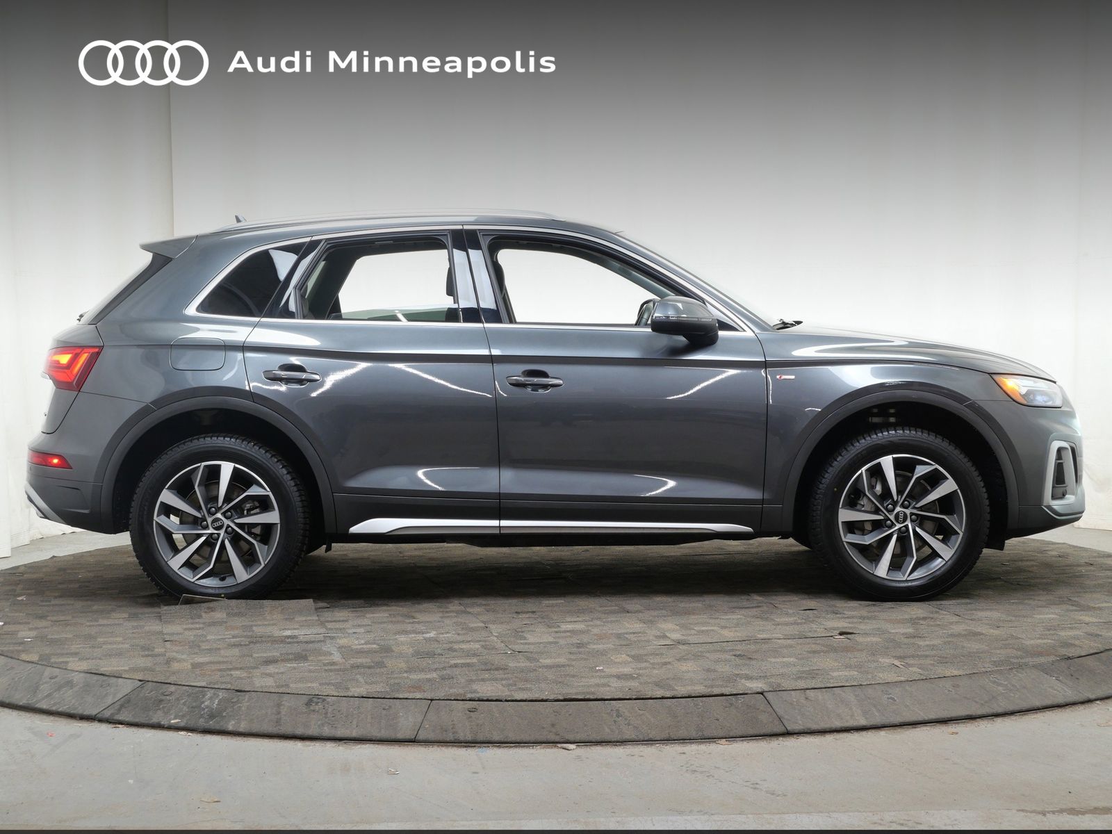 Thumbnail: 2023 Audi Q5 - 8