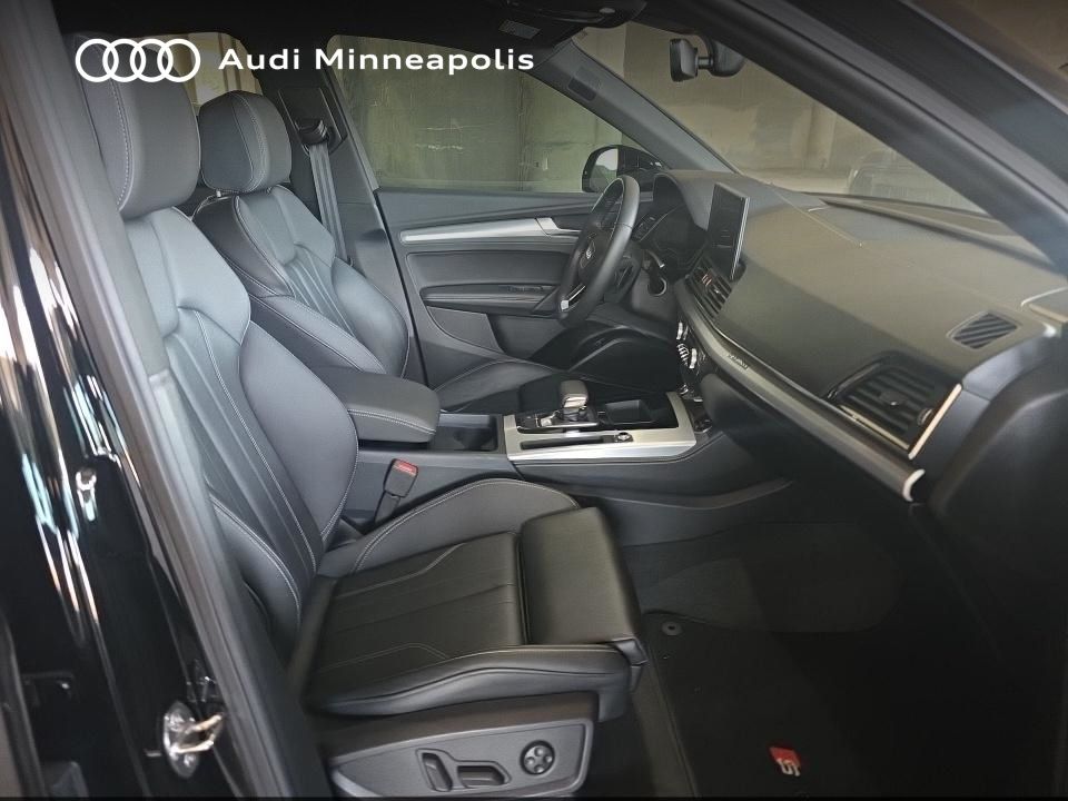 Thumbnail: 2023 Audi Q5 - 14