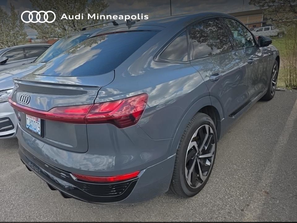 Thumbnail: 2024 Audi Q8 e-tron - 12