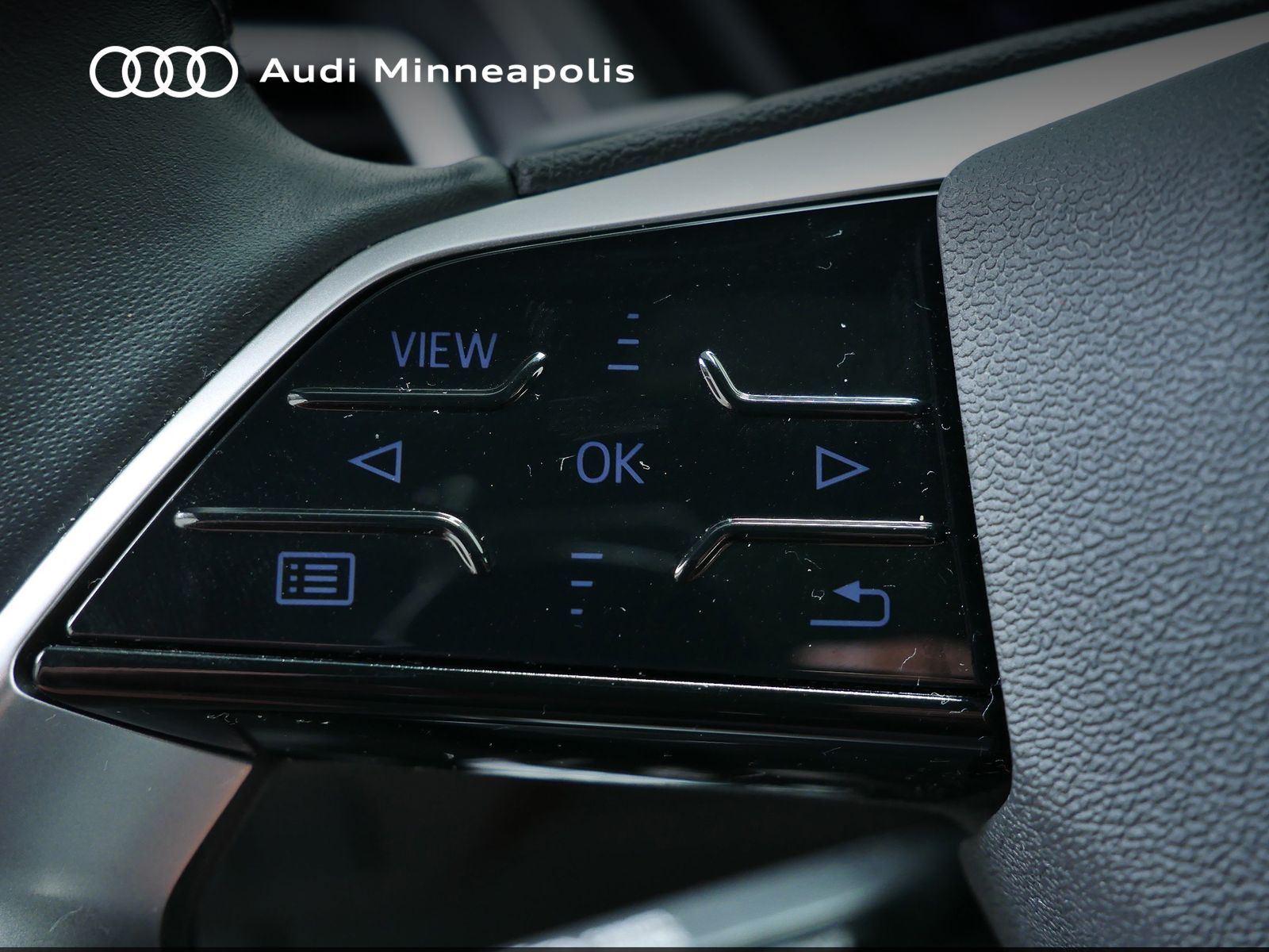 Thumbnail: 2023 Audi Q4 e-tron - 20