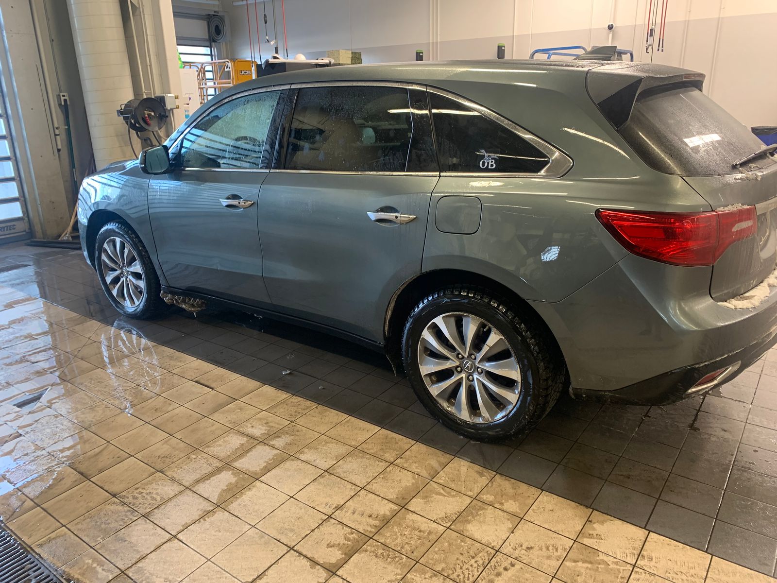 Thumbnail: 2014 Acura MDX - 3