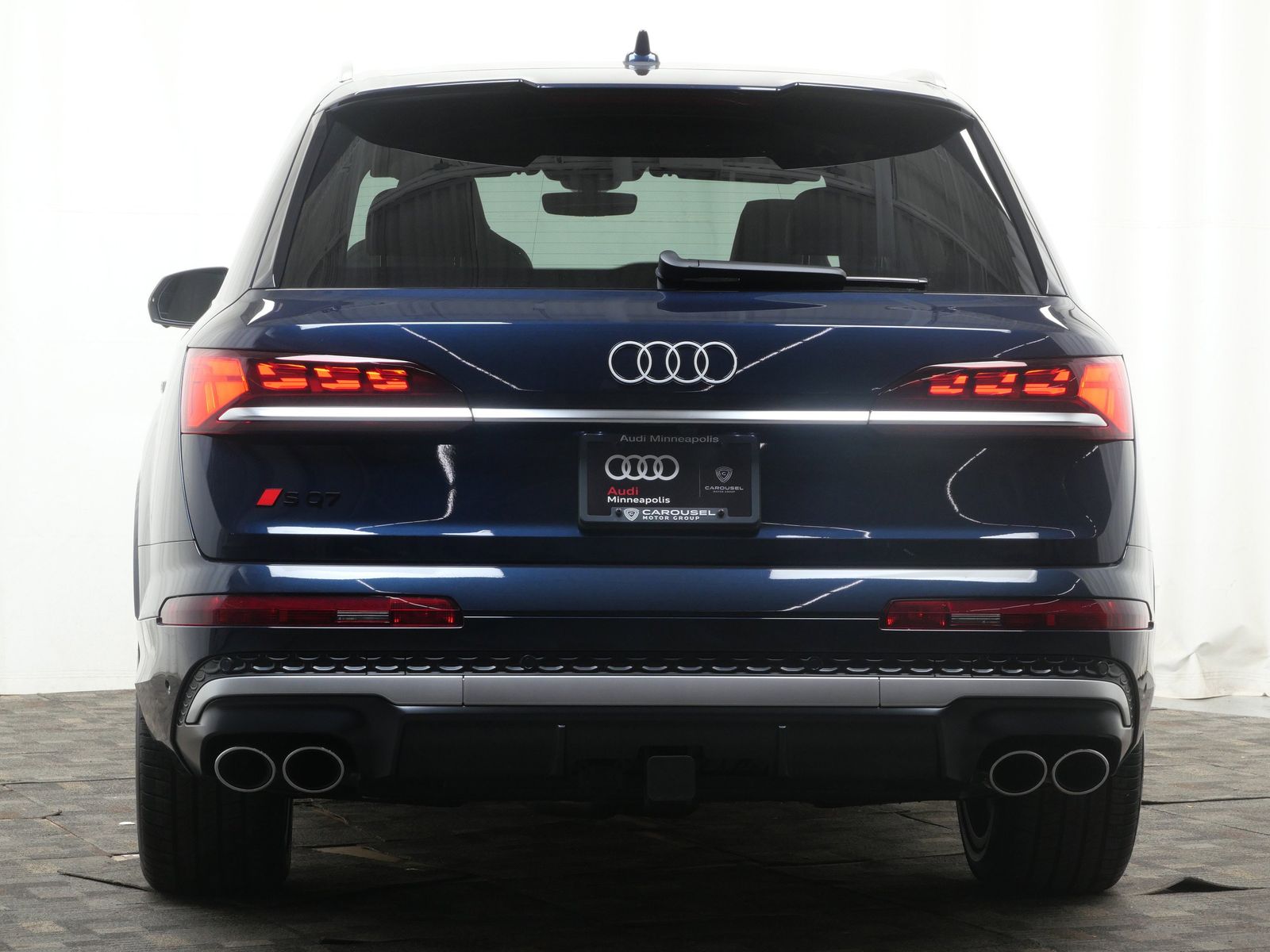 Thumbnail: 2026 Audi SQ7 - 5