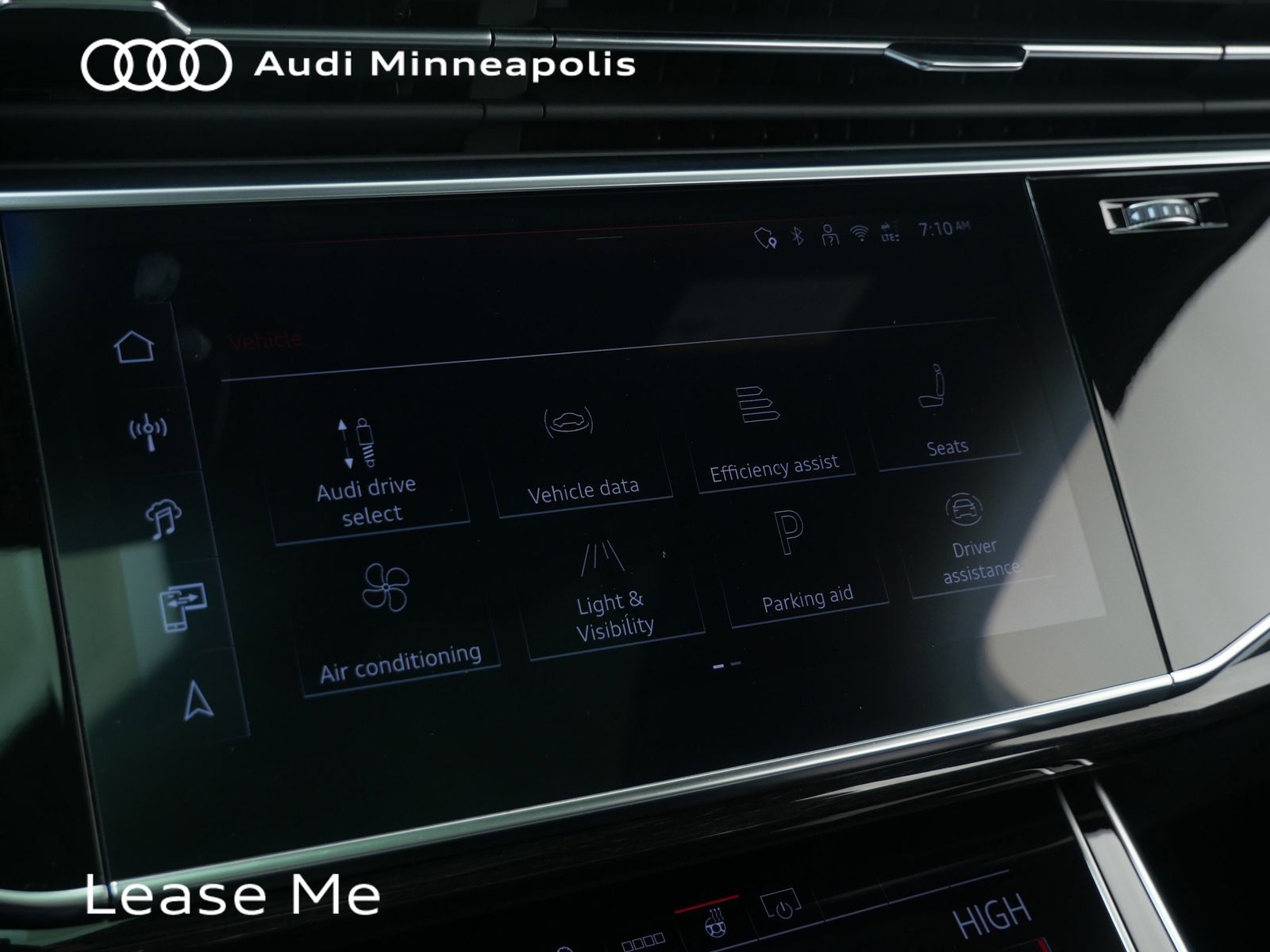 Thumbnail: 2026 Audi Q7 - 20