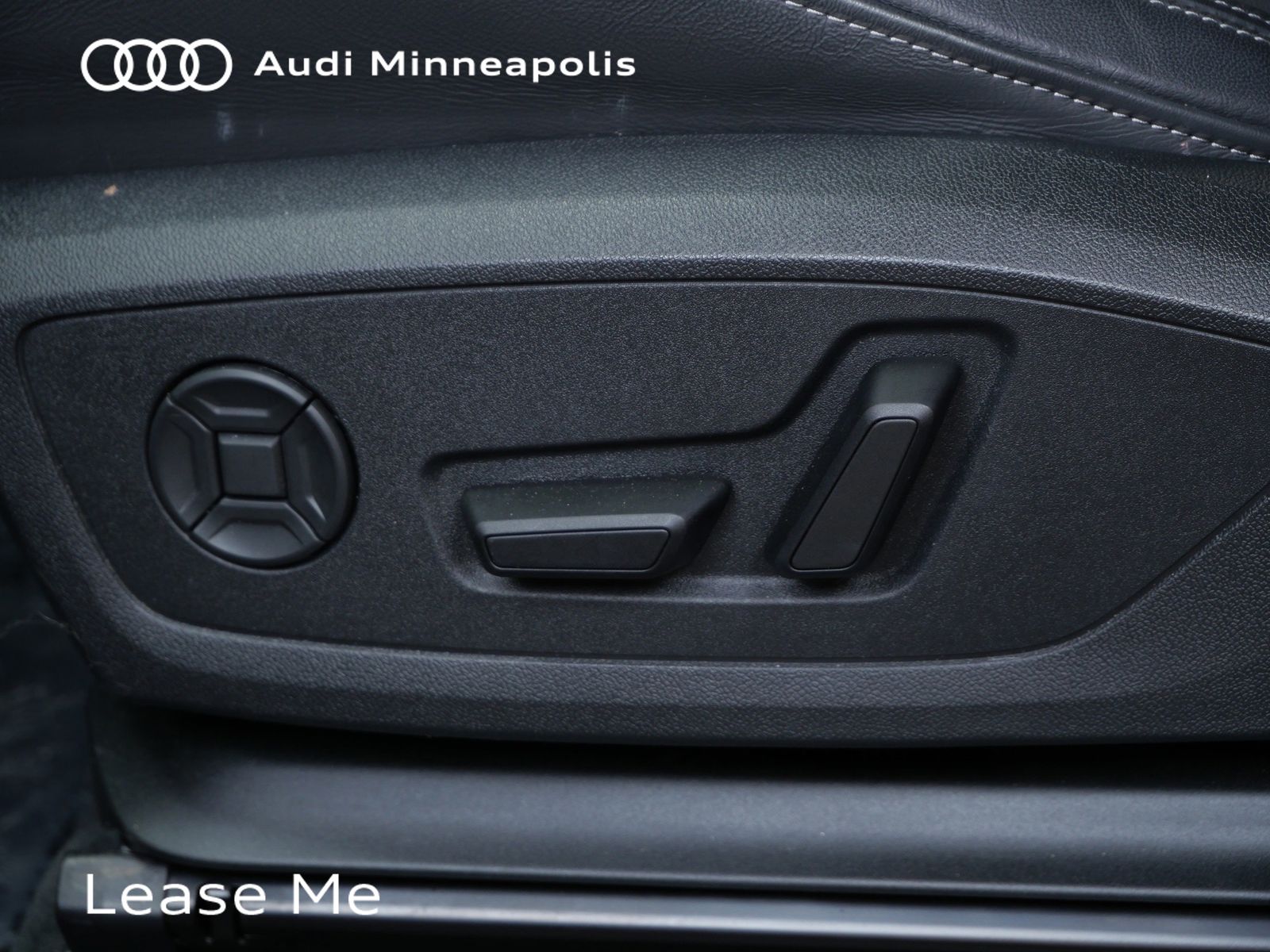 Thumbnail: 2025 Audi Q3 - 14