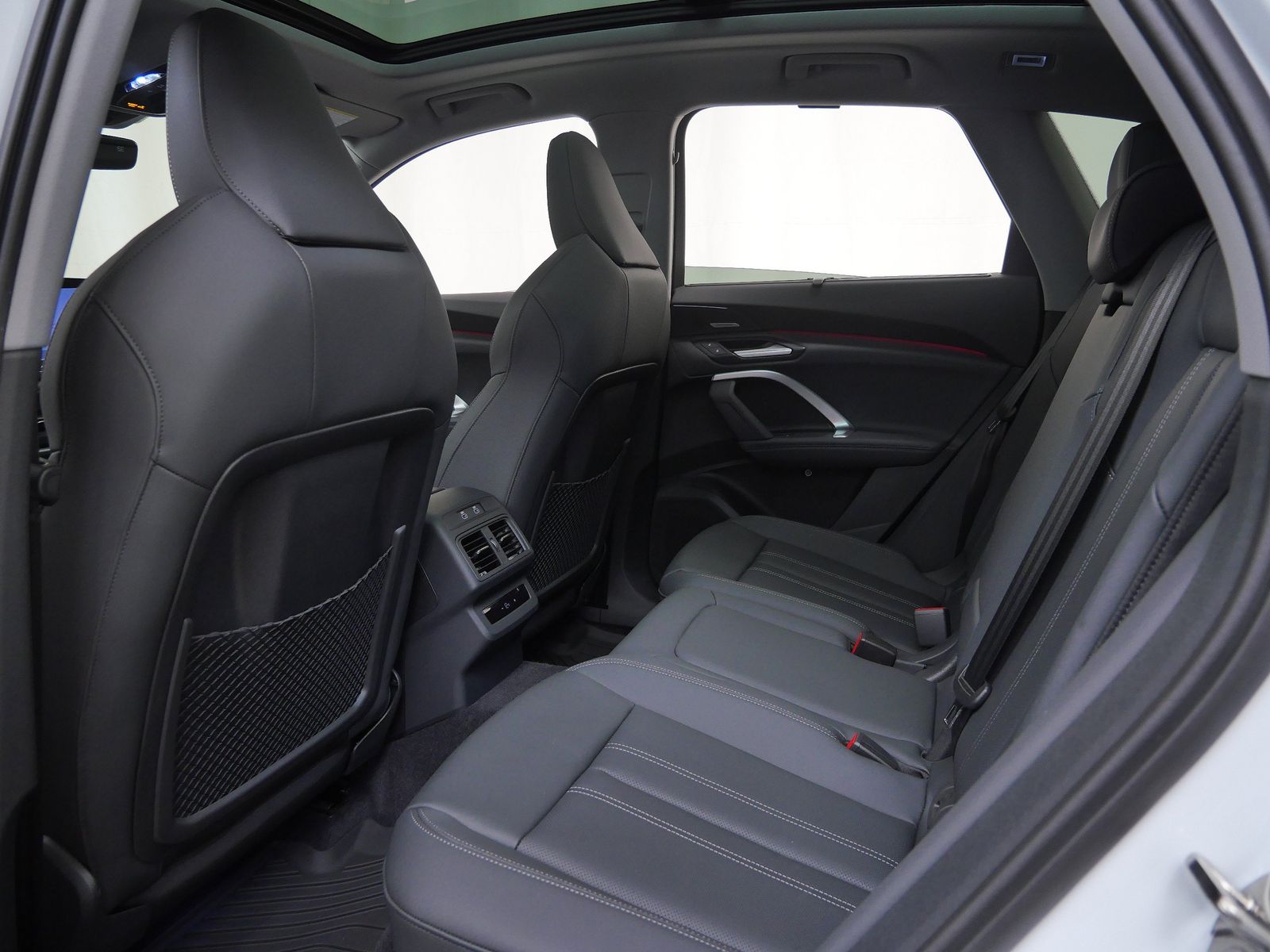 Thumbnail: 2026 Audi Q5 - 13