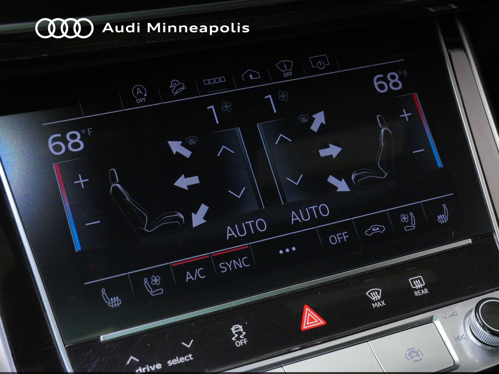 Thumbnail: 2021 Audi Q8 - 27