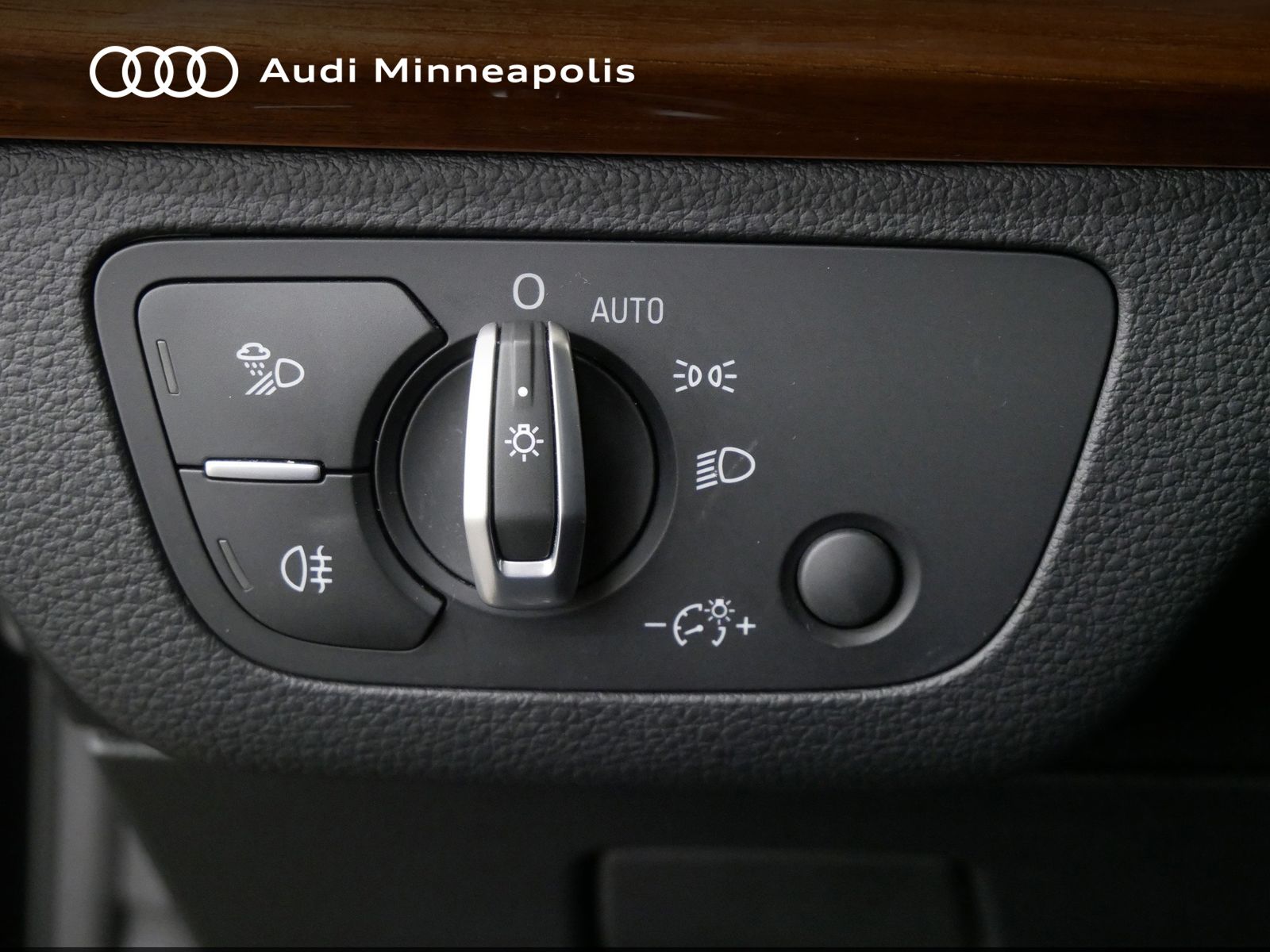 Thumbnail: 2023 Audi Q5 - 22