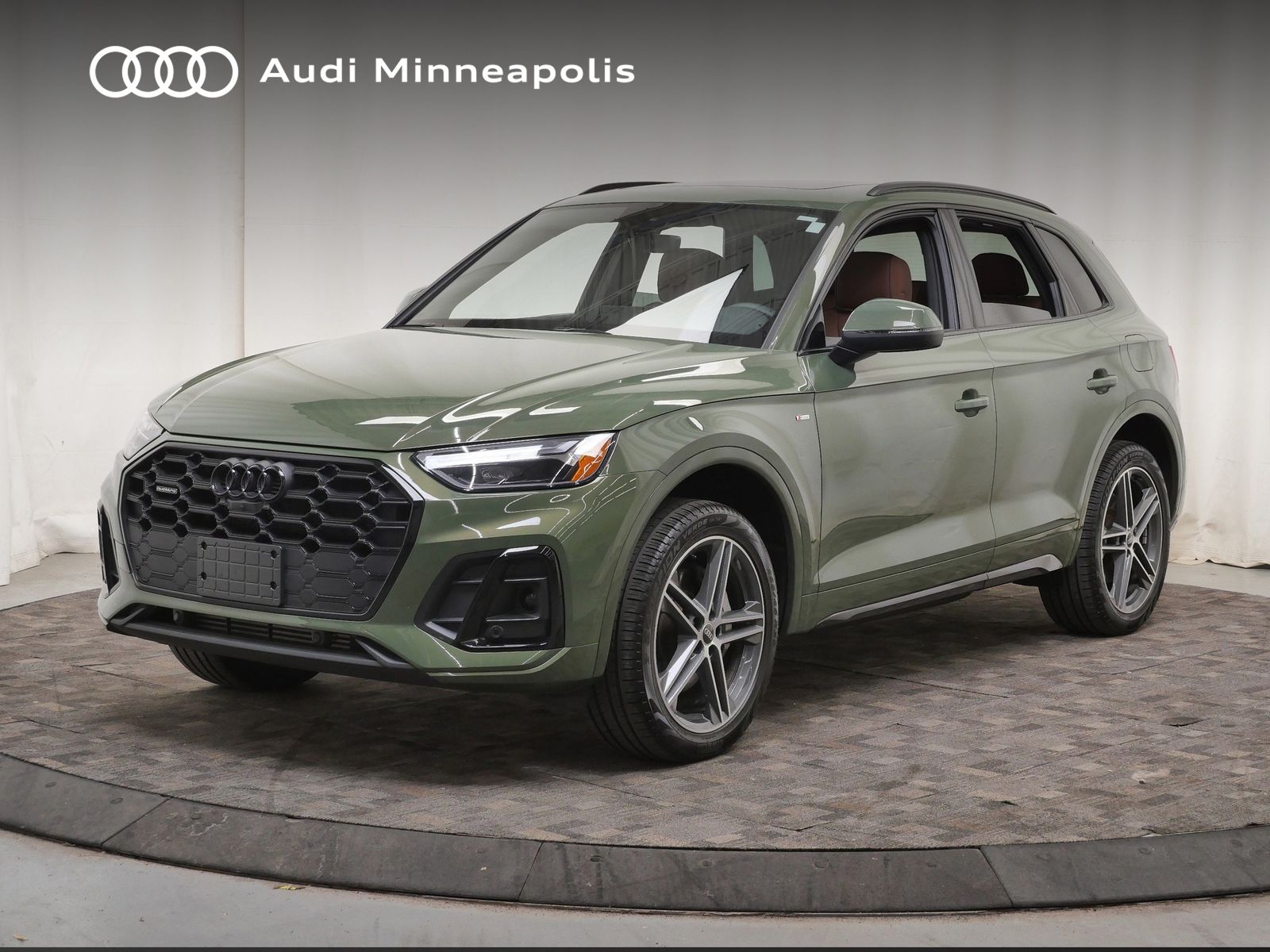 Thumbnail: 2023 Audi Q5 - 1