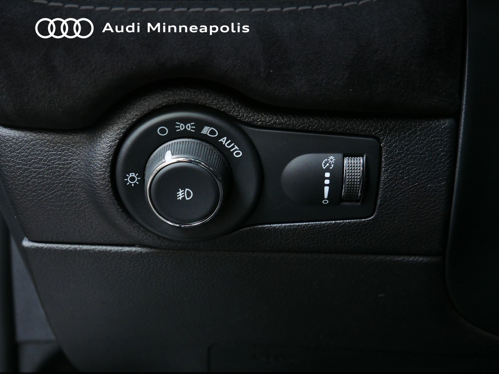 Thumbnail: 2021 Dodge Durango - 17