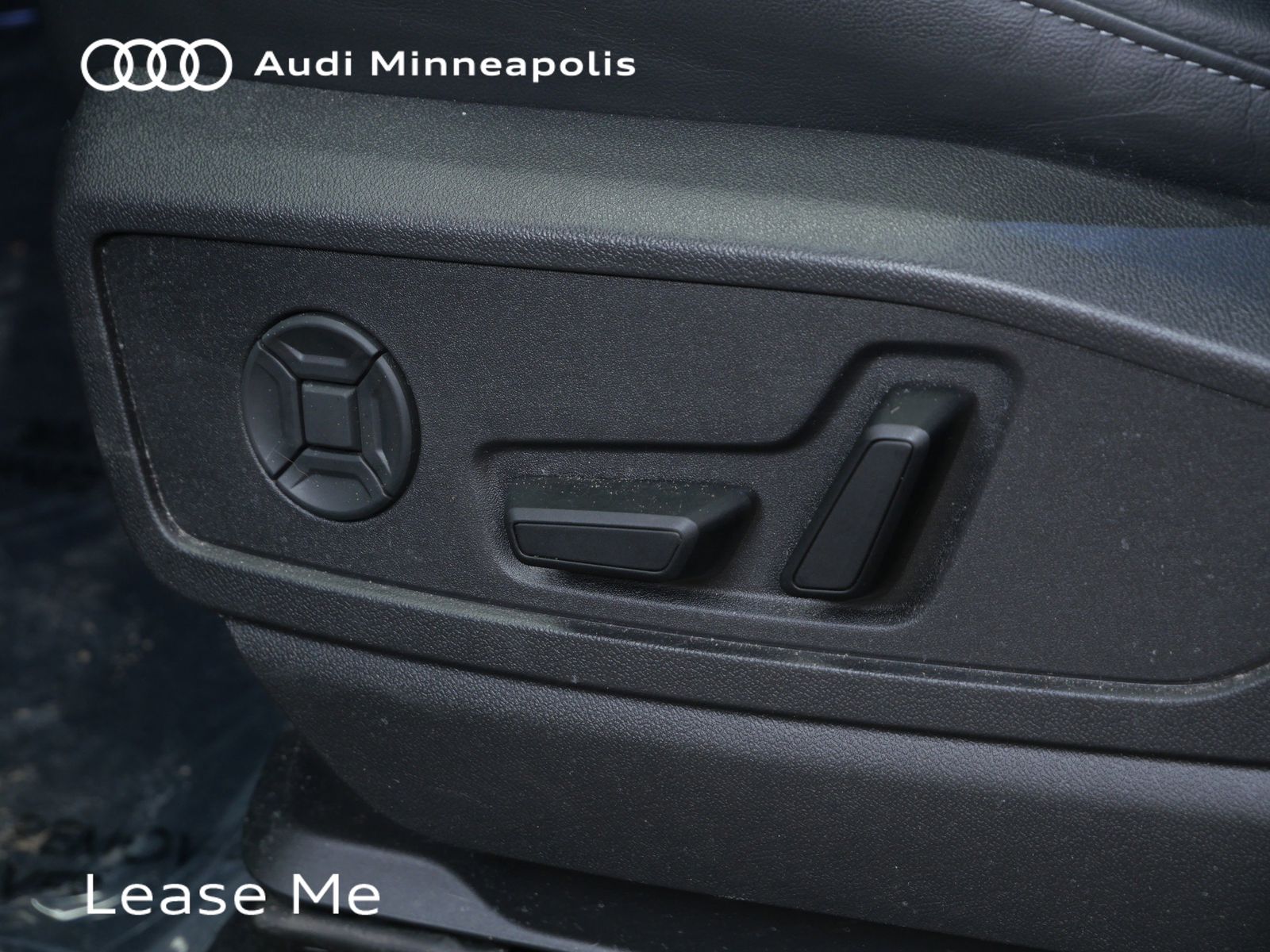 Thumbnail: 2025 Audi Q5 - 13