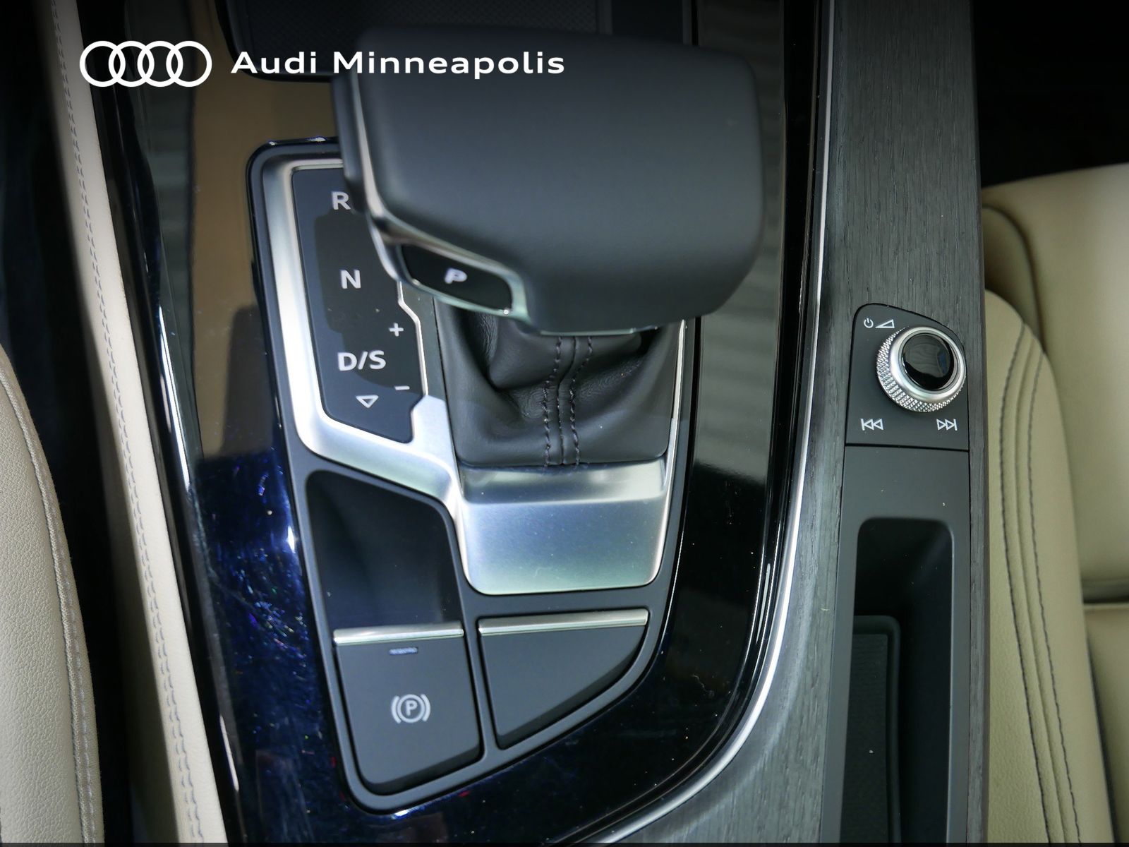 Thumbnail: 2023 Audi A4 - 27