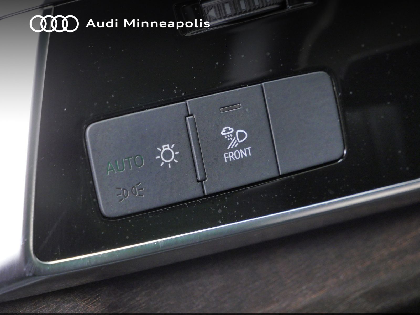 Thumbnail: 2023 Audi Q7 - 21