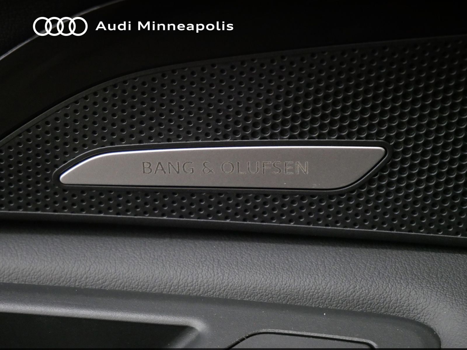 Thumbnail: 2025 Audi Q5 - 19