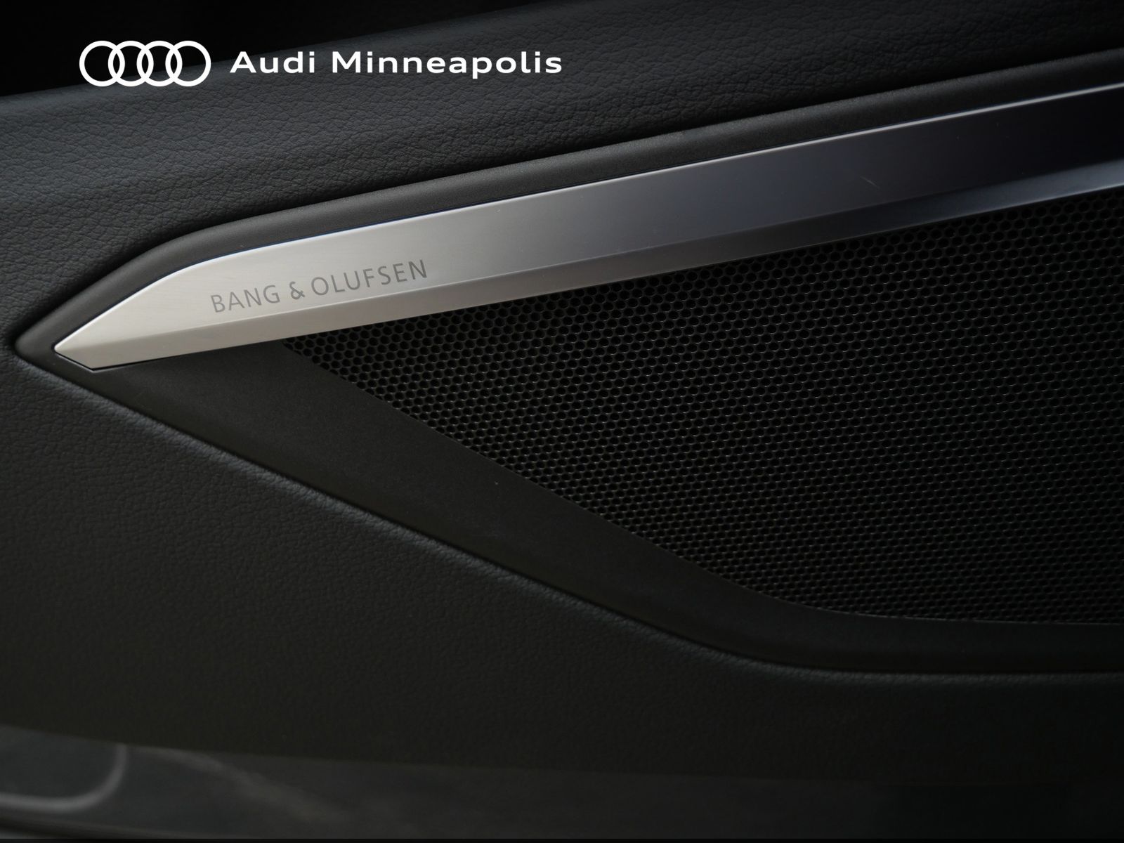 Thumbnail: 2024 Audi Q8 e-tron - 20