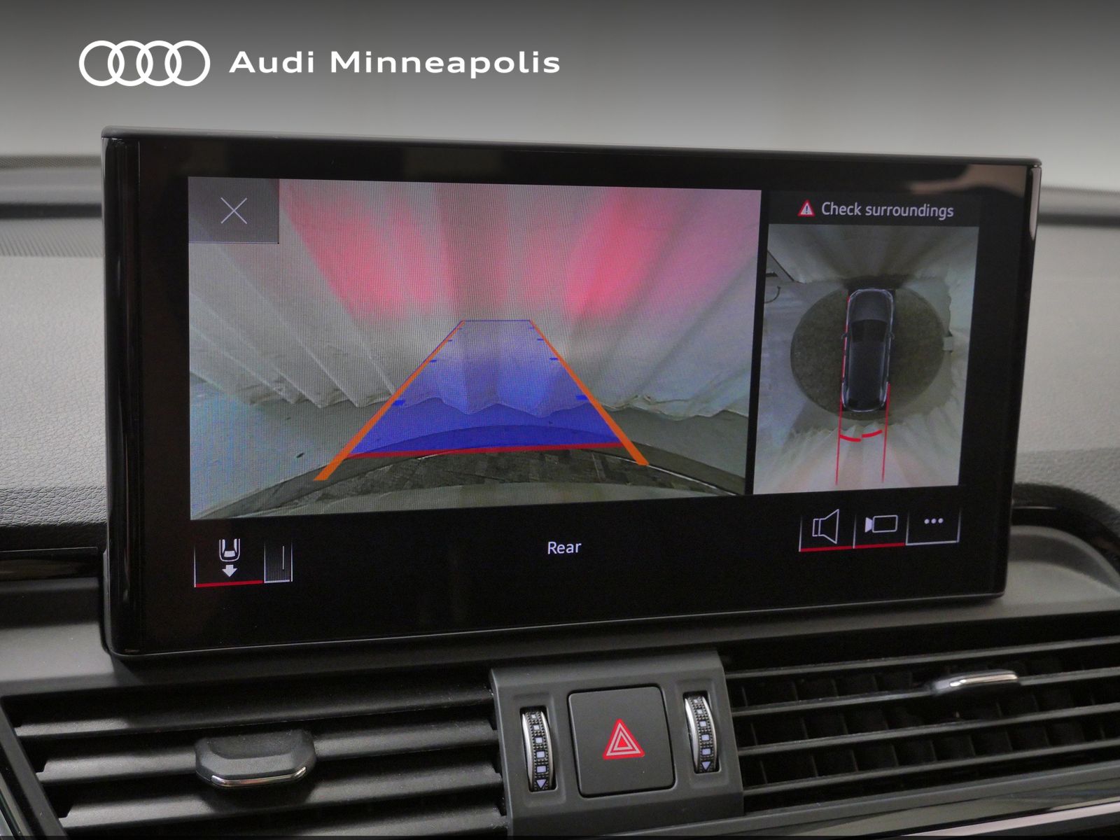 Thumbnail: 2023 Audi Q5 - 33