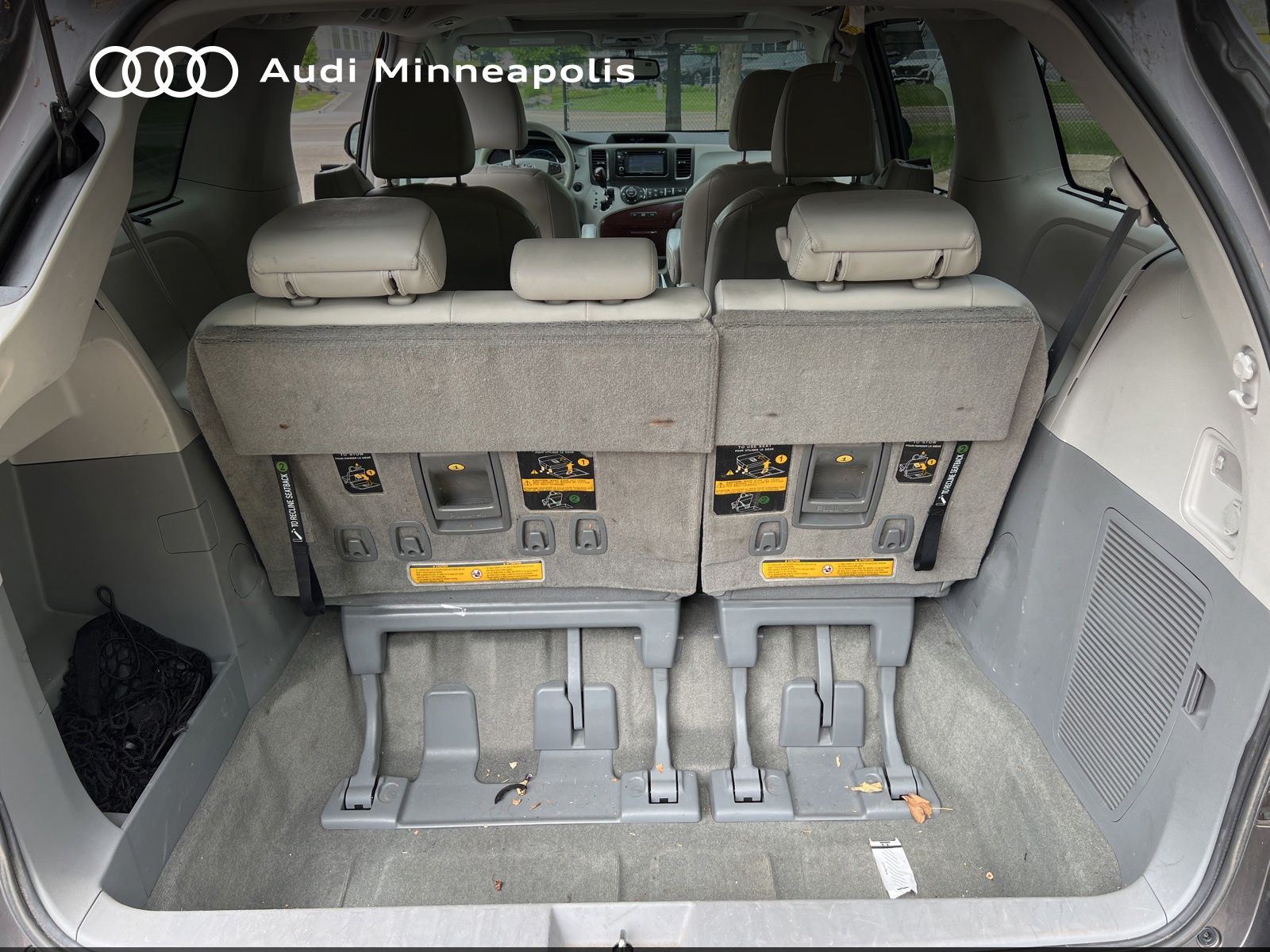 Thumbnail: 2013 Toyota Sienna - 12