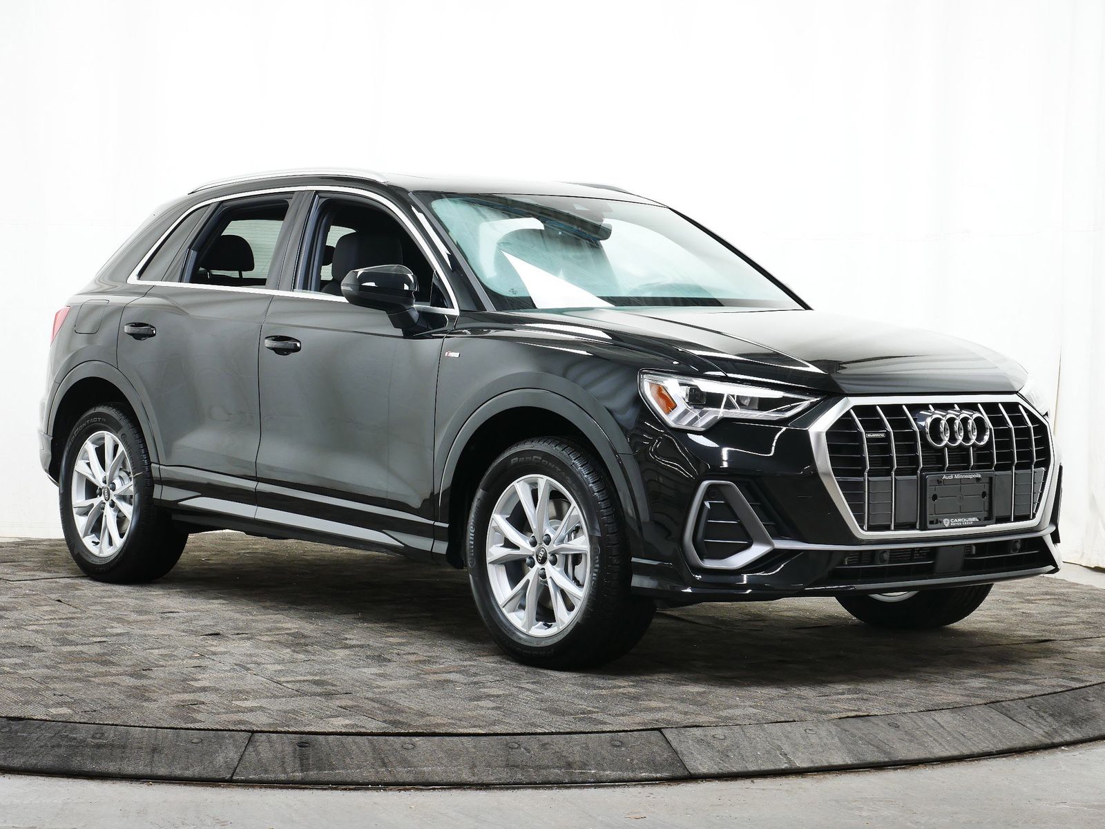 Thumbnail: 2025 Audi Q3 - 8