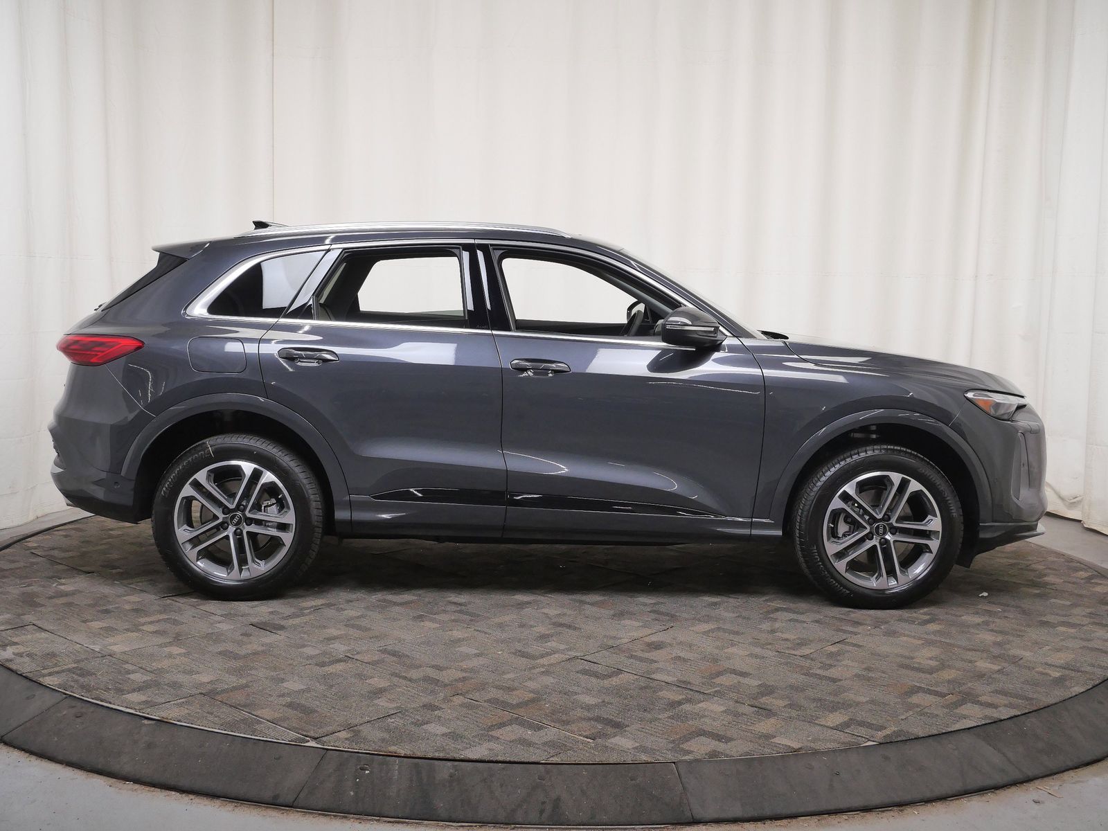 Thumbnail: 2026 Audi Q5 - 7