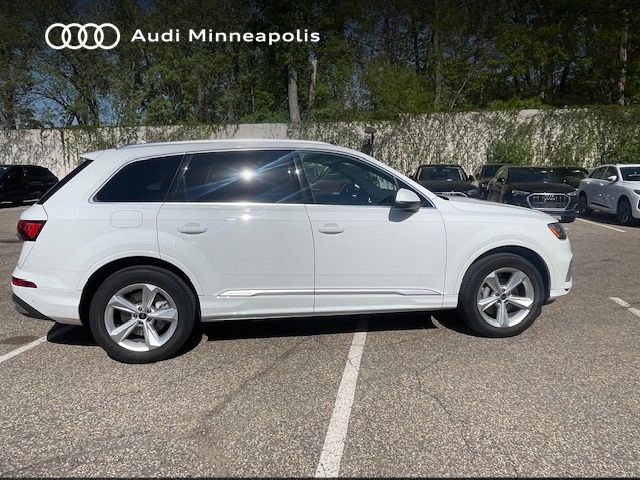Thumbnail: 2023 Audi Q7 - 7