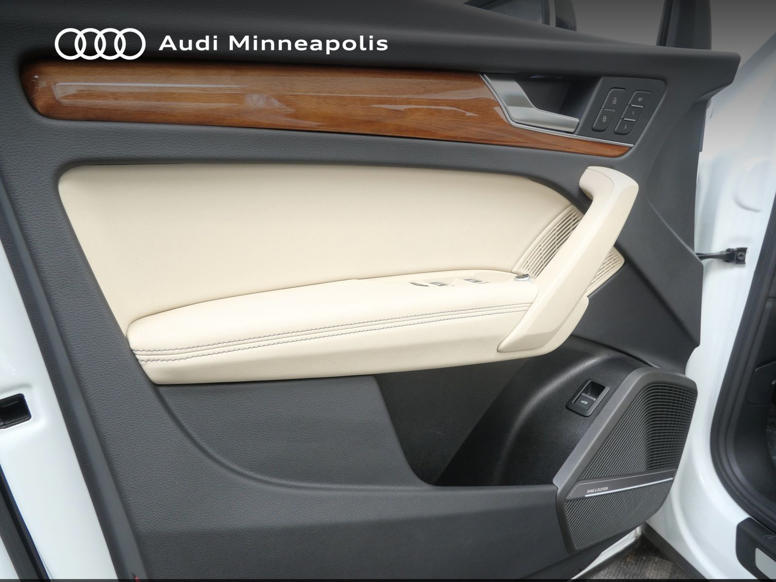 Thumbnail: 2023 Audi Q5 - 13