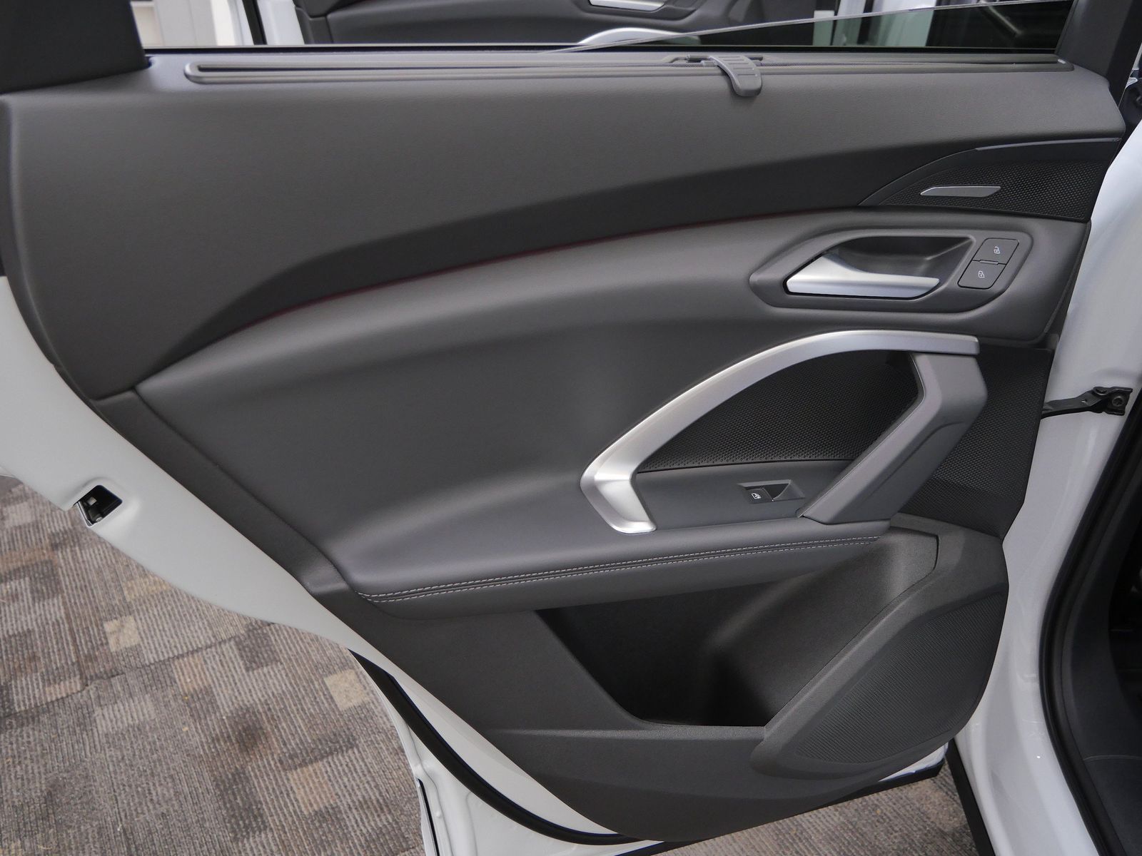Thumbnail: 2026 Audi Q5 - 12