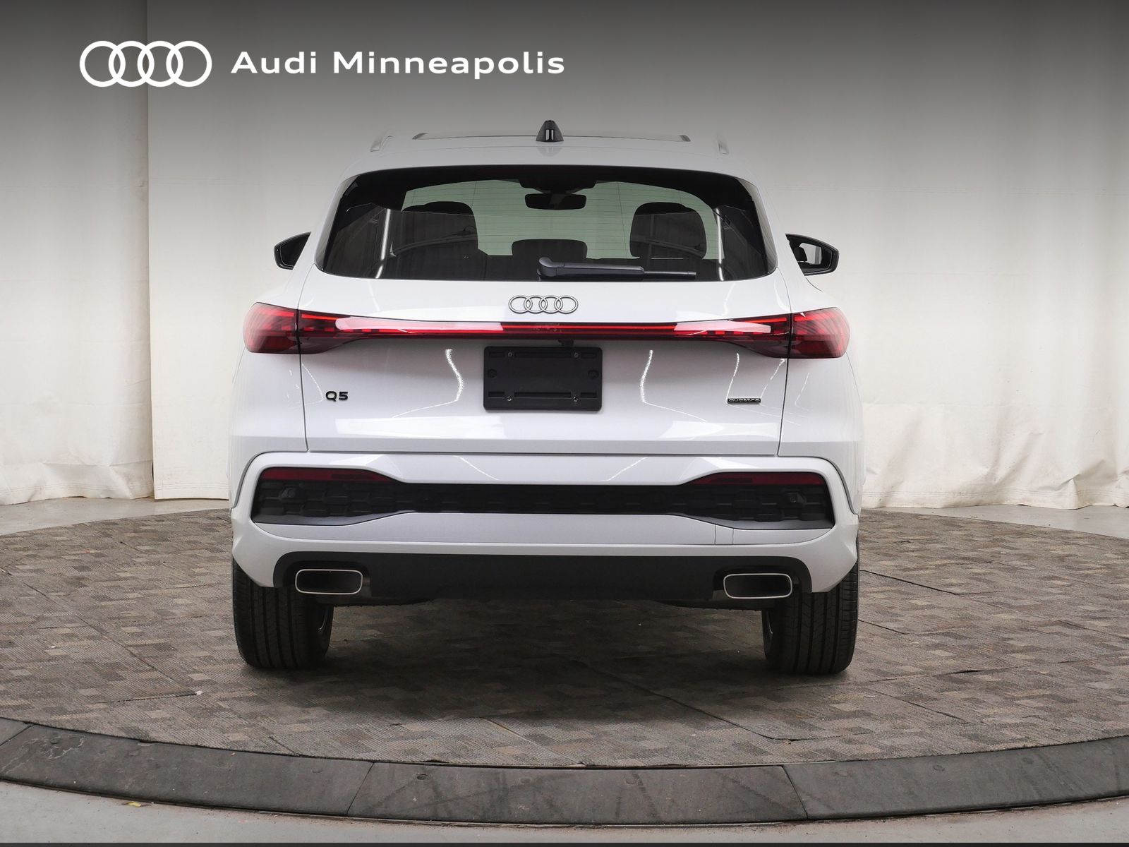 Thumbnail: 2025 Audi Q5 - 6