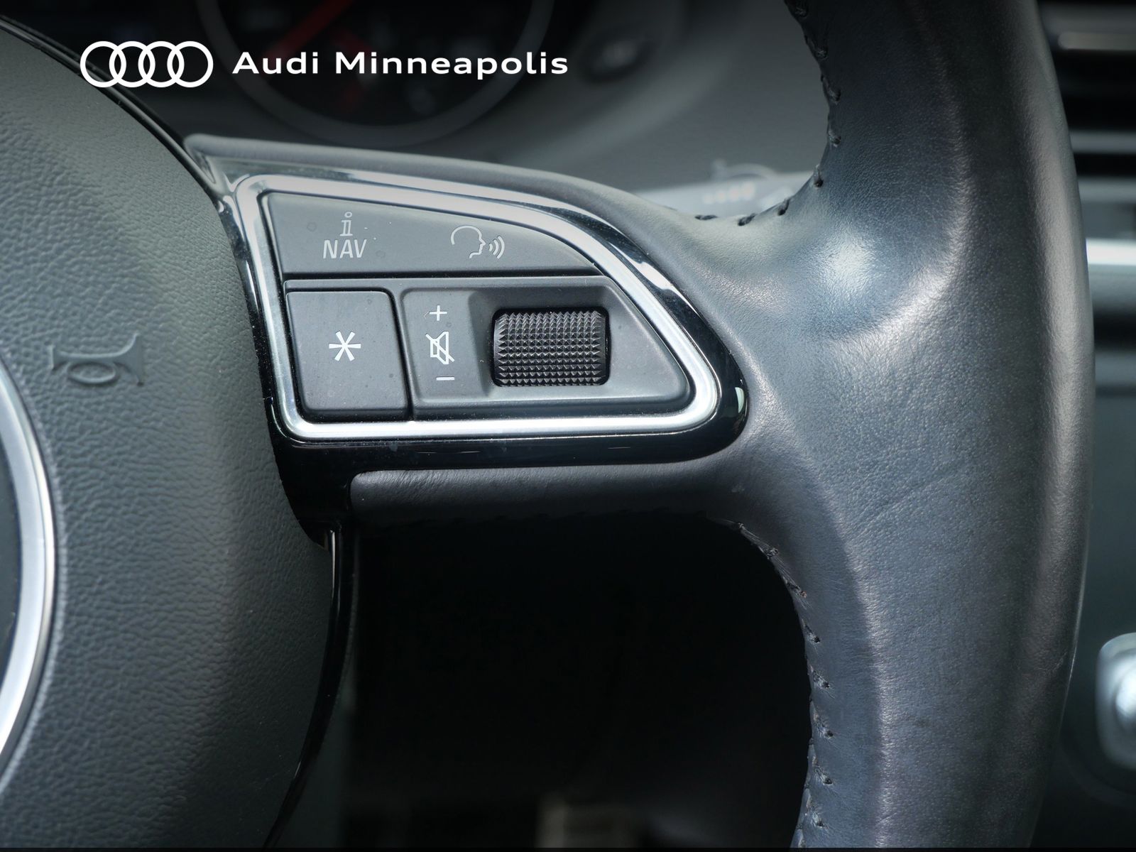 Thumbnail: 2015 Audi Q3 - 26