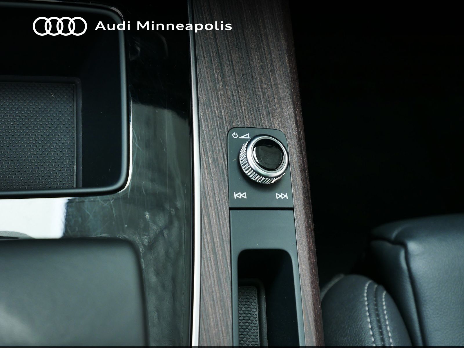 Thumbnail: 2023 Audi Q5 - 33