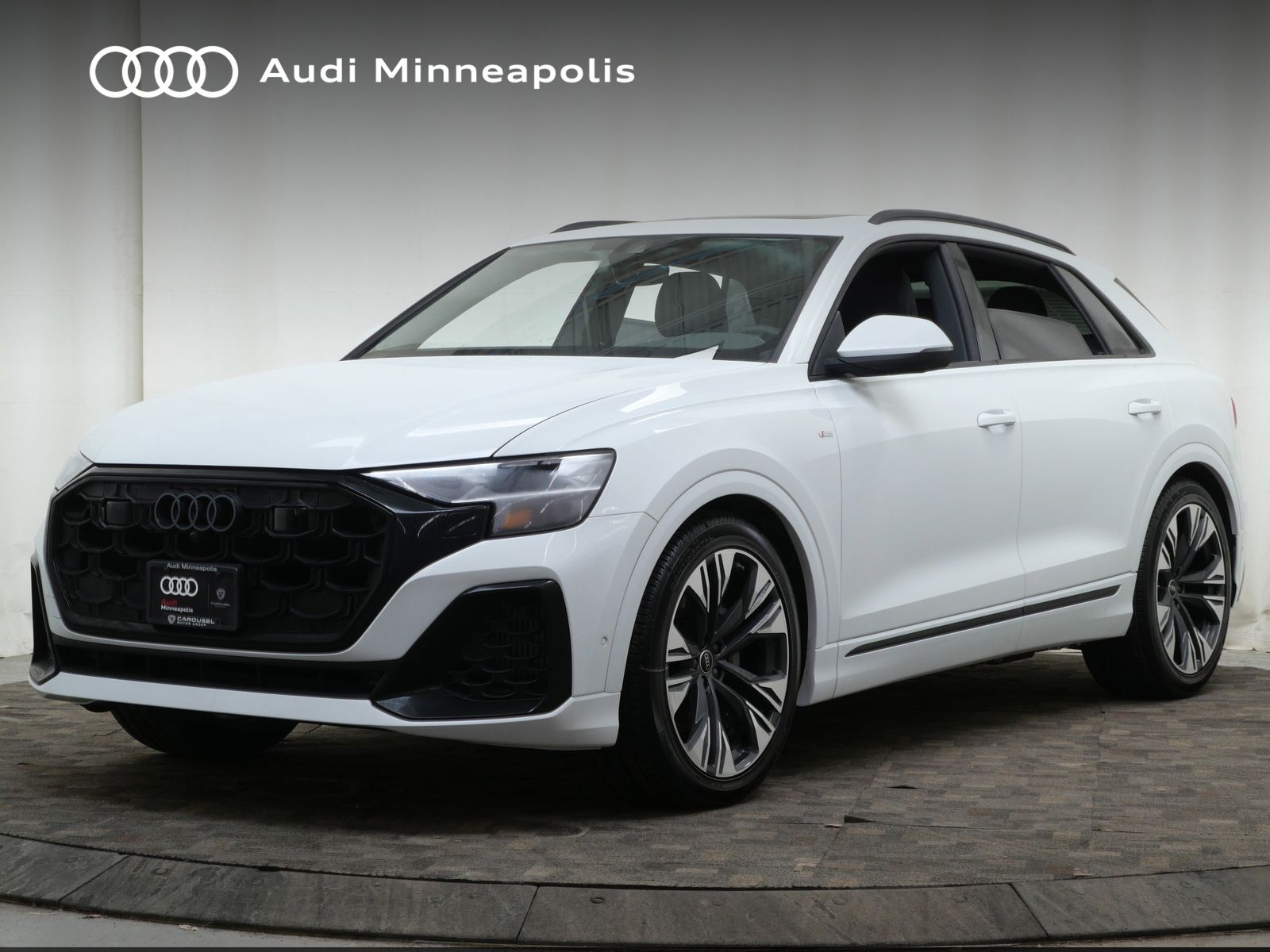 Thumbnail: 2026 Audi Q8 - 1